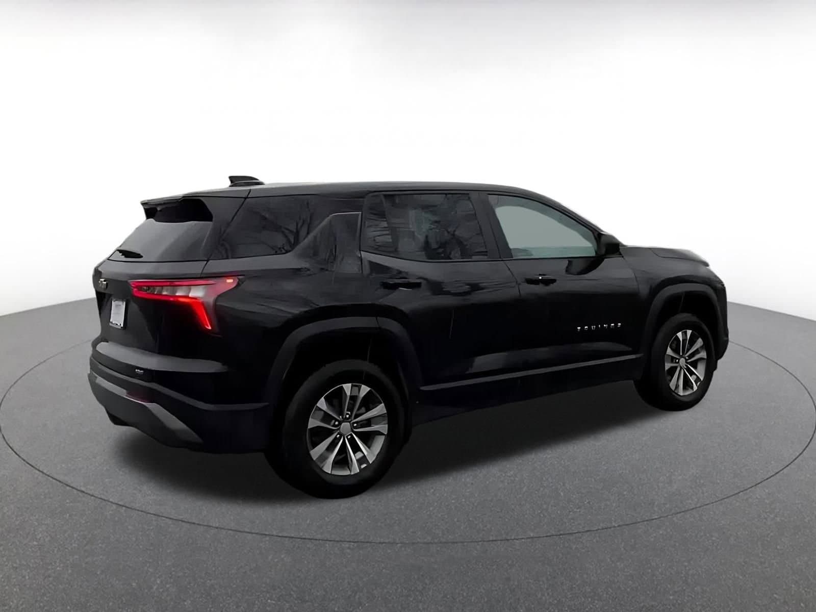 Thumbnail: 2025 Chevrolet Equinox - 15