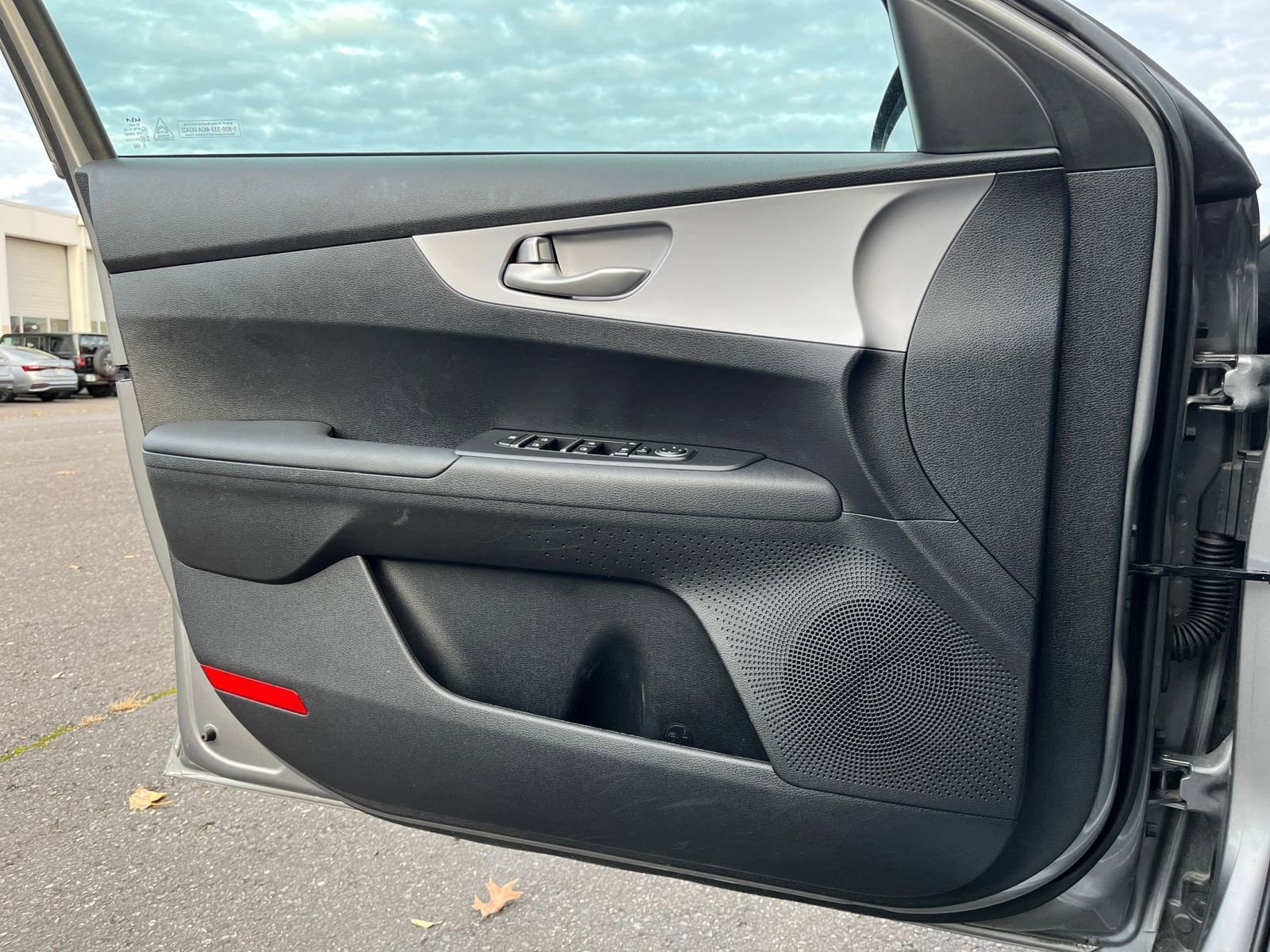 Thumbnail: 2024 Kia Forte - 20