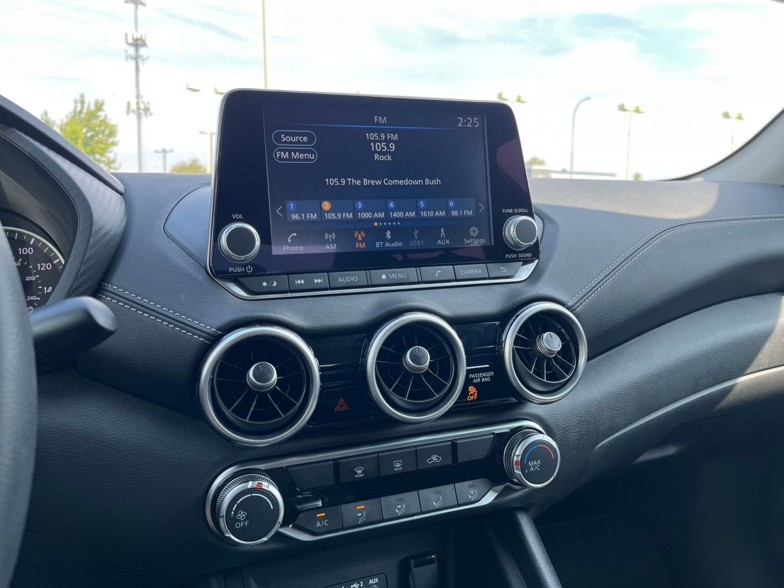 Thumbnail: 2024 Nissan Sentra - 21