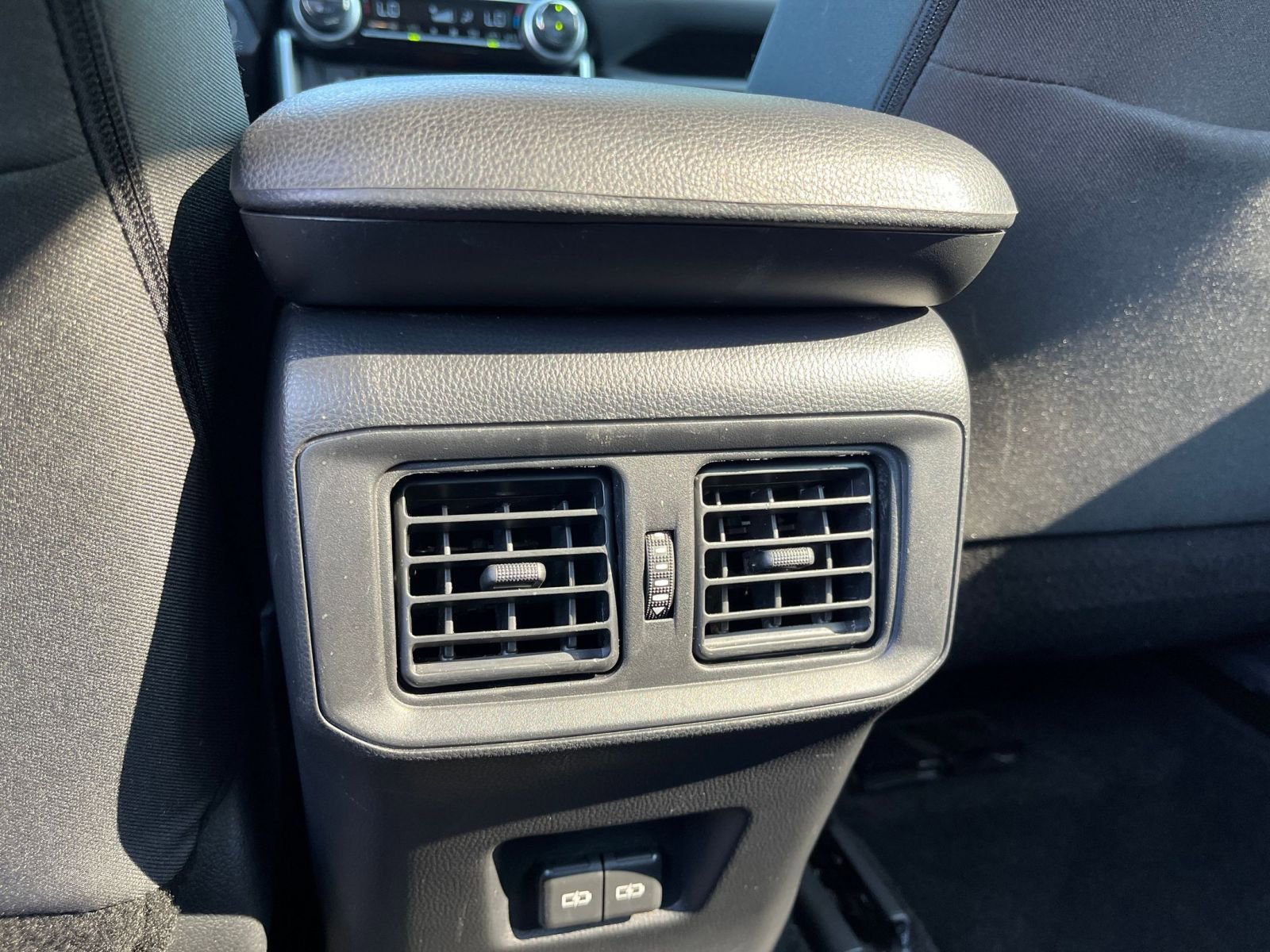 Thumbnail: 2024 Toyota RAV4 - 28