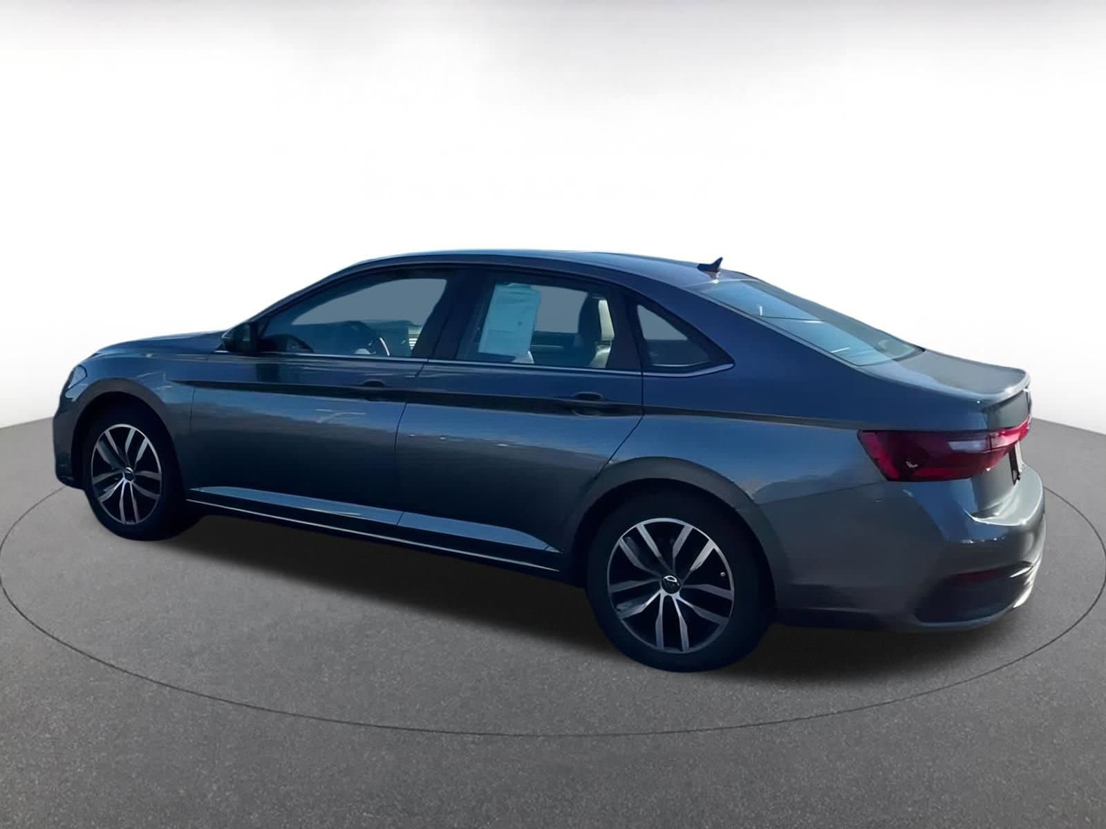 Thumbnail: 2025 Volkswagen Jetta - 14