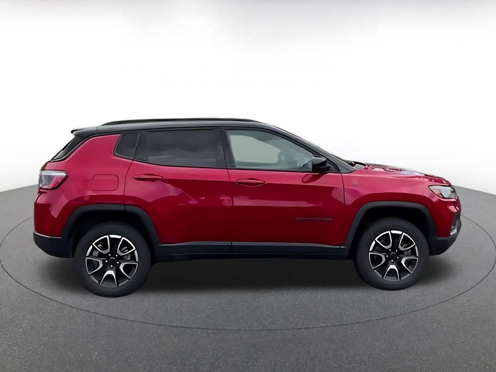 Thumbnail: 2025 Jeep Compass - 16