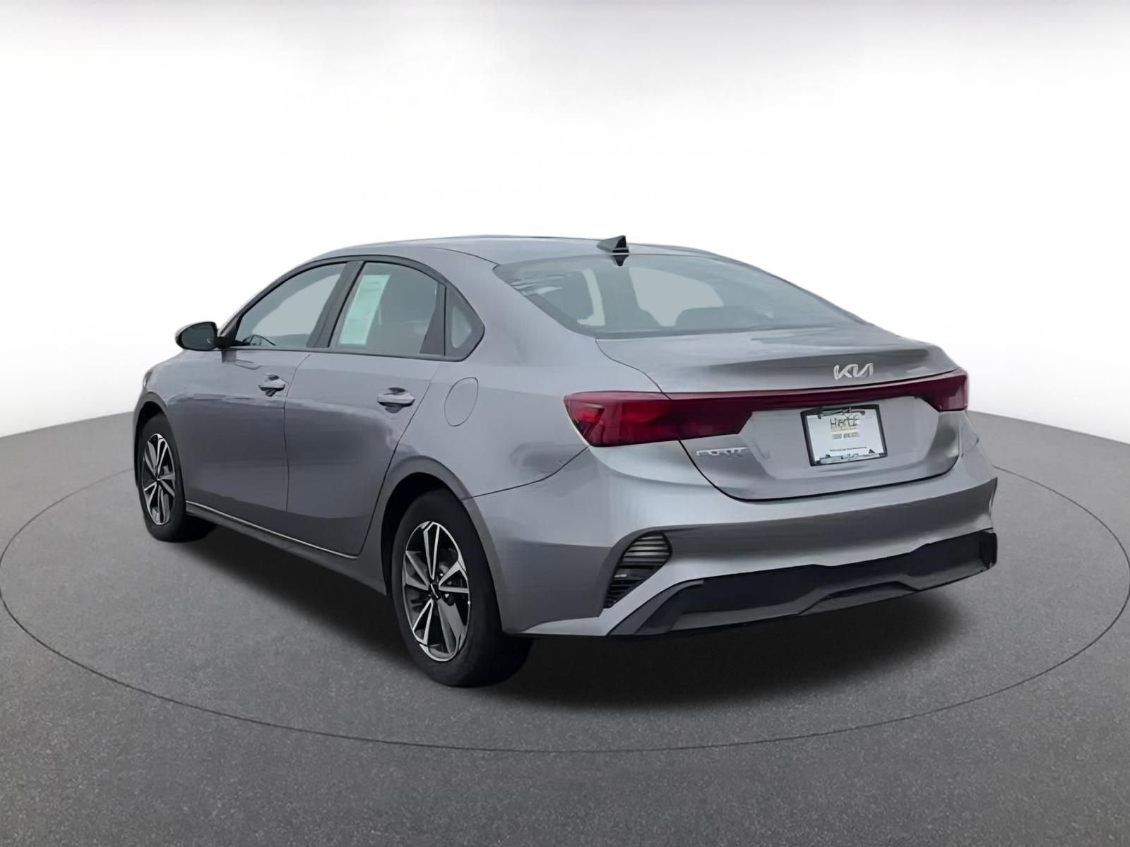 Thumbnail: 2024 Kia Forte - 12