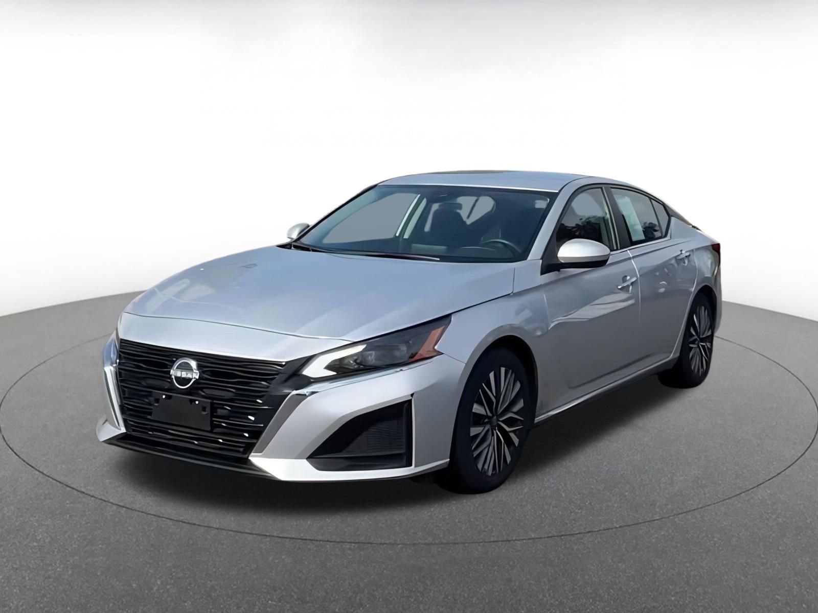 Thumbnail: 2023 Nissan Altima - 7