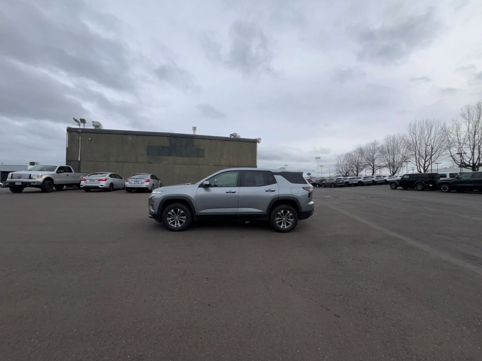 Thumbnail: 2025 Chevrolet Equinox - 15