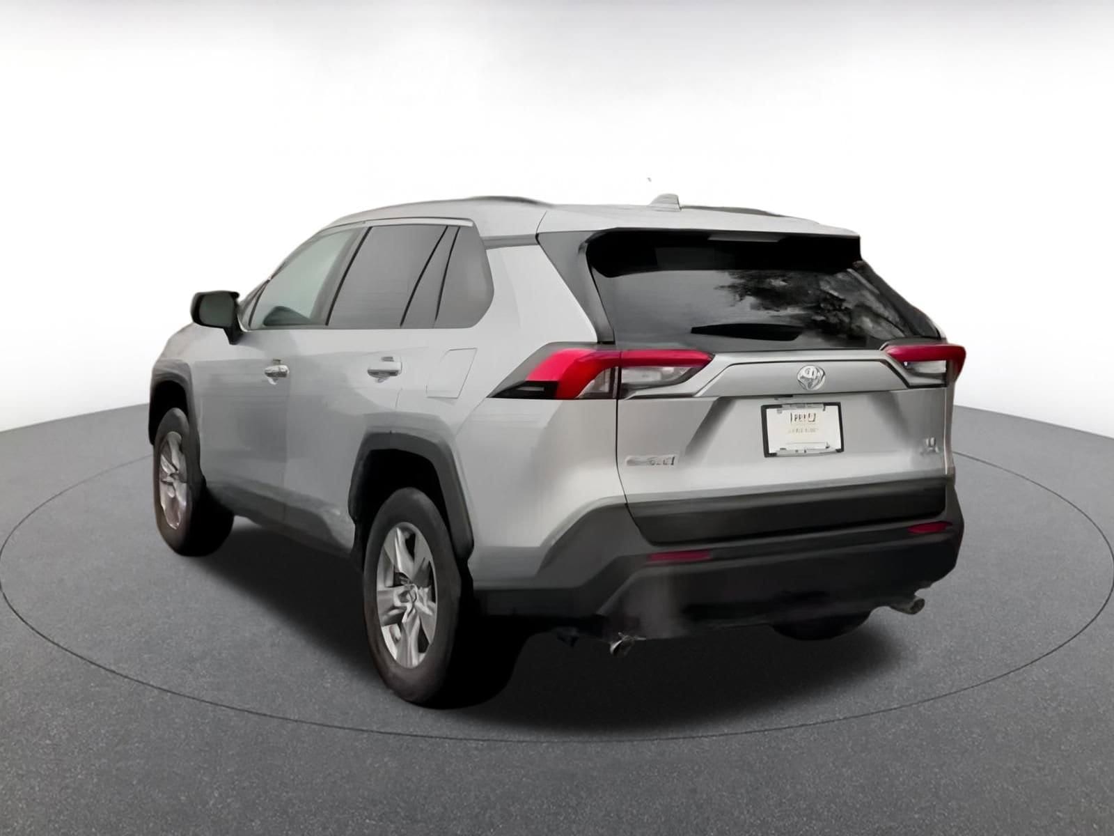 Thumbnail: 2025 Toyota RAV4 - 11