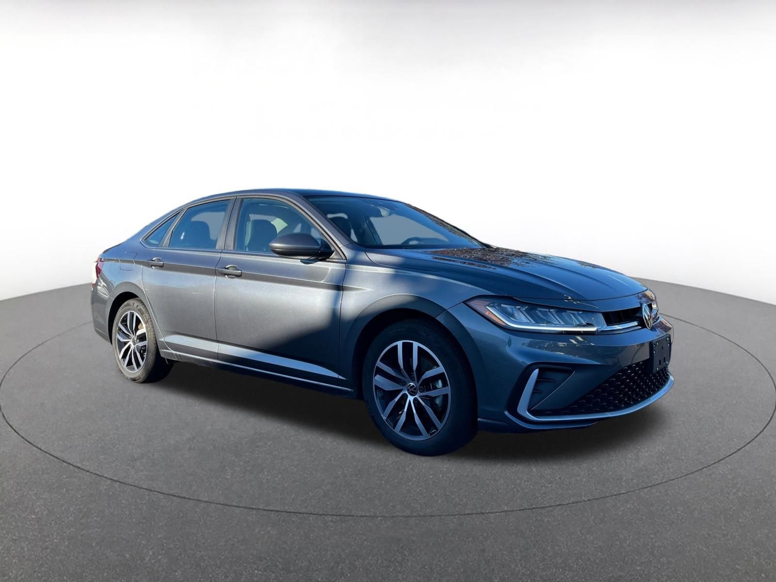 Thumbnail: 2025 Volkswagen Jetta - 1