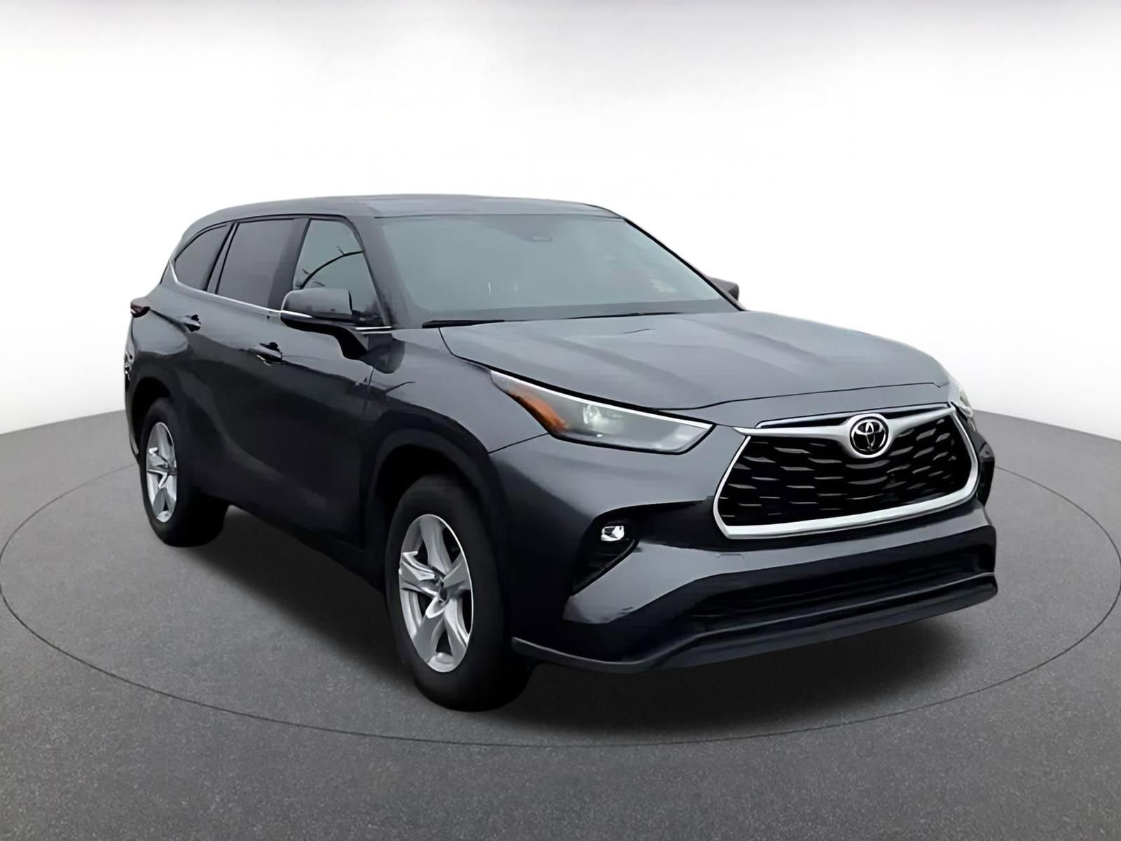 Thumbnail: 2025 Toyota Highlander - 3
