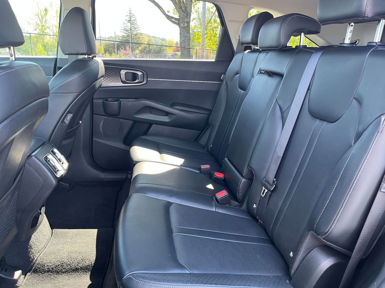 2024 Kia Sorento S 26