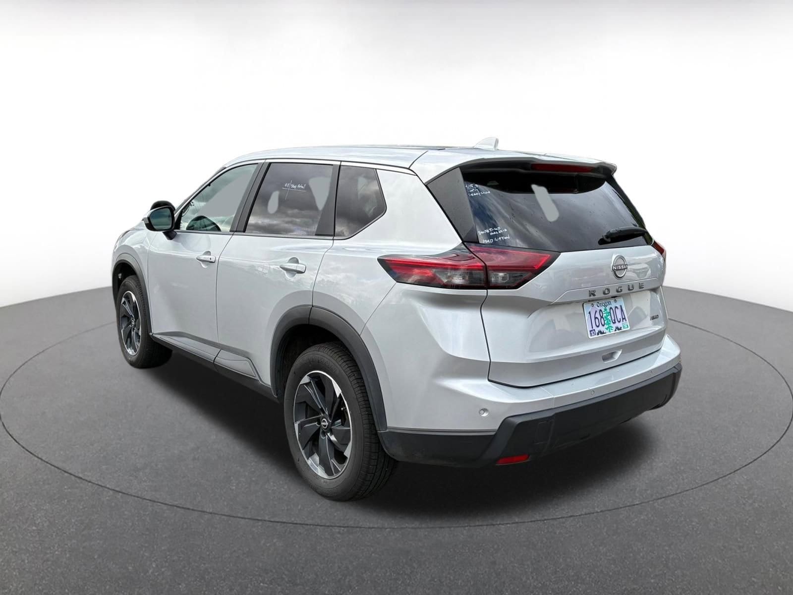 Thumbnail: 2025 Nissan Rogue - 5
