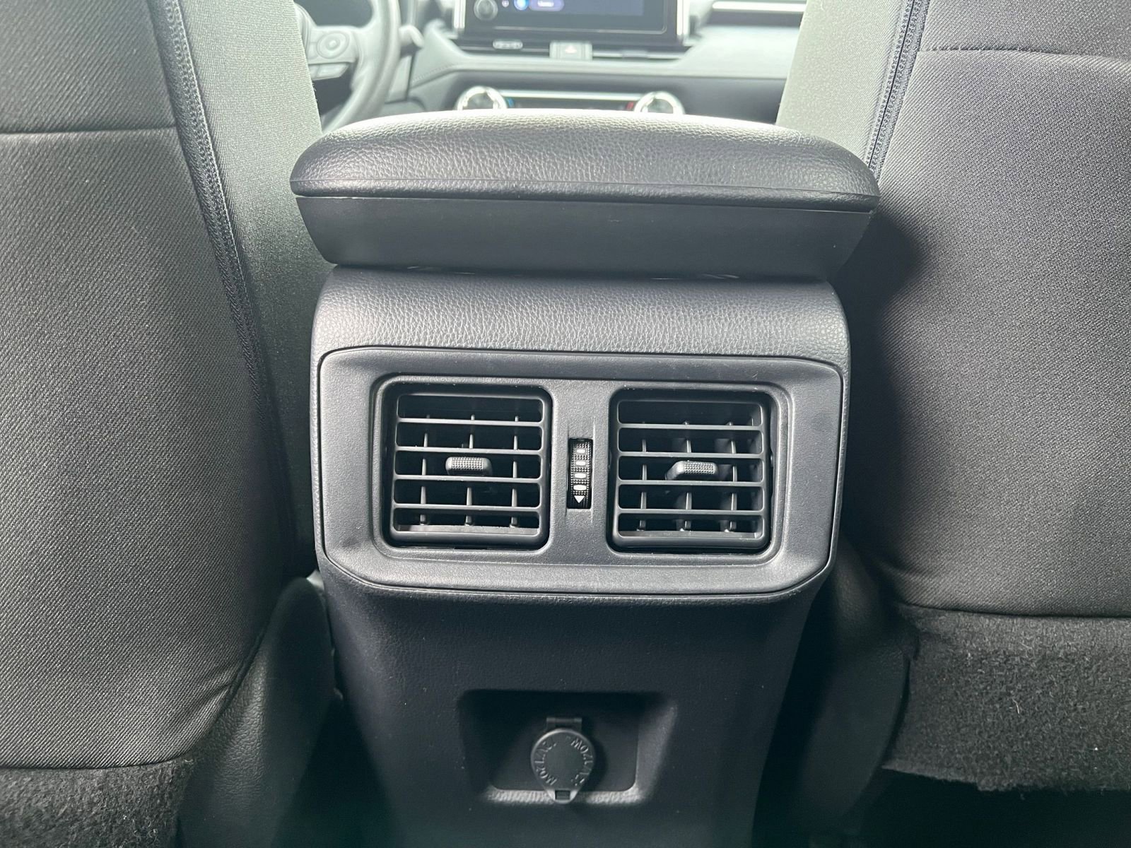 Thumbnail: 2025 Toyota RAV4 - 23