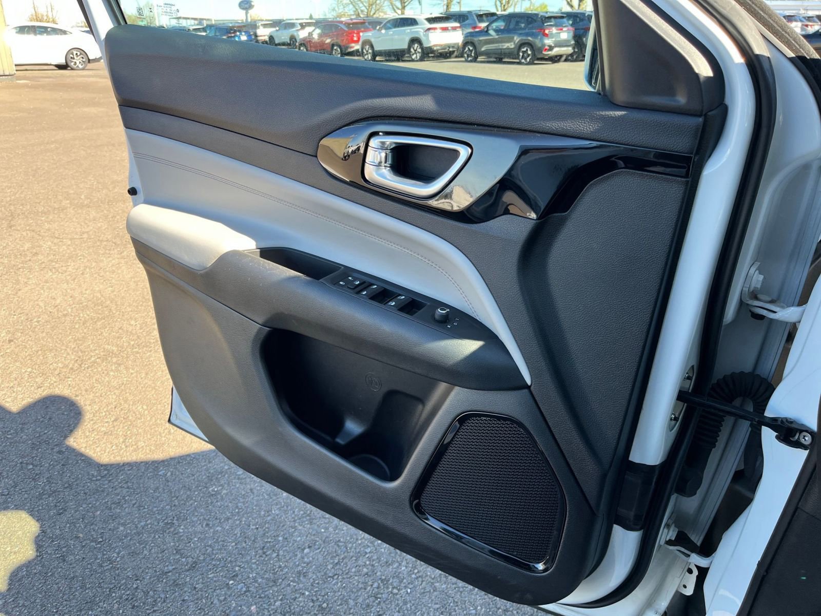 Thumbnail: 2025 Jeep Compass - 20