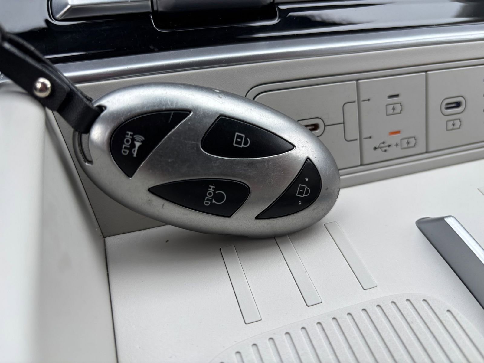 Thumbnail: 2025 Hyundai Santa Fe - 21