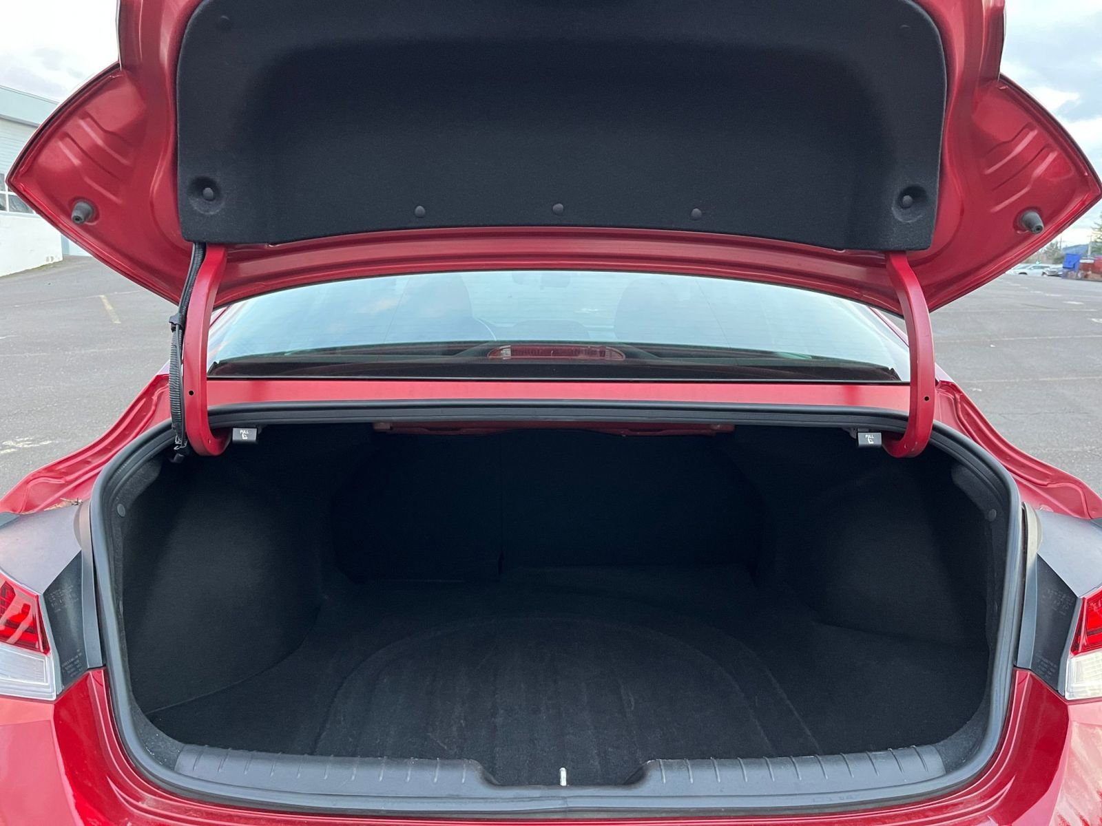 Thumbnail: 2025 Hyundai Elantra - 31