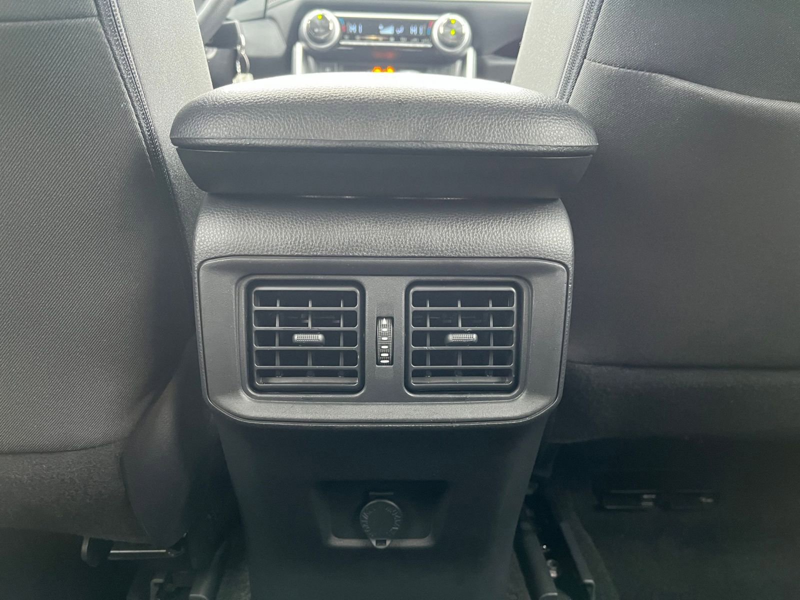 Thumbnail: 2025 Toyota RAV4 - 23