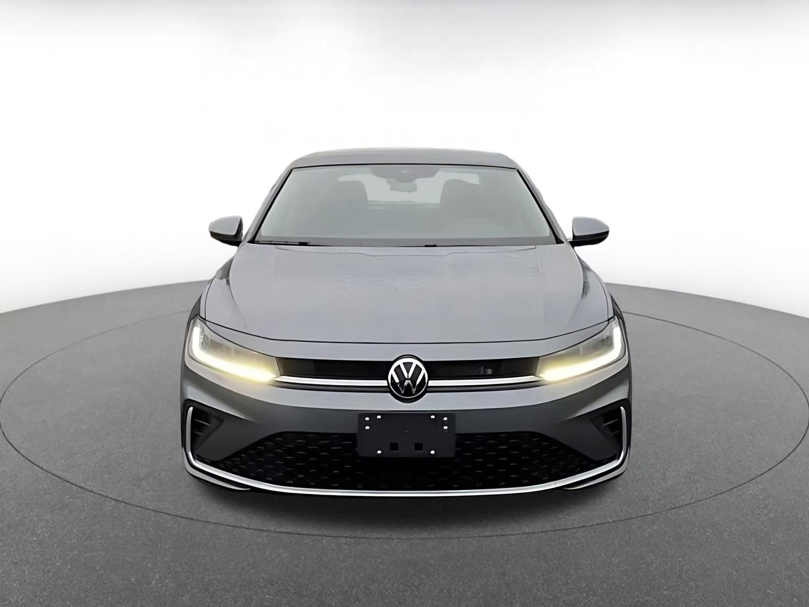 Thumbnail: 2025 Volkswagen Jetta - 4