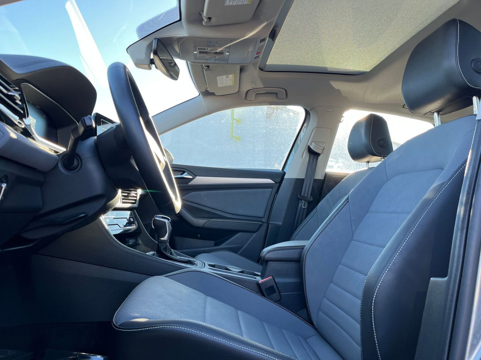 Thumbnail: 2025 Volkswagen Jetta - 27