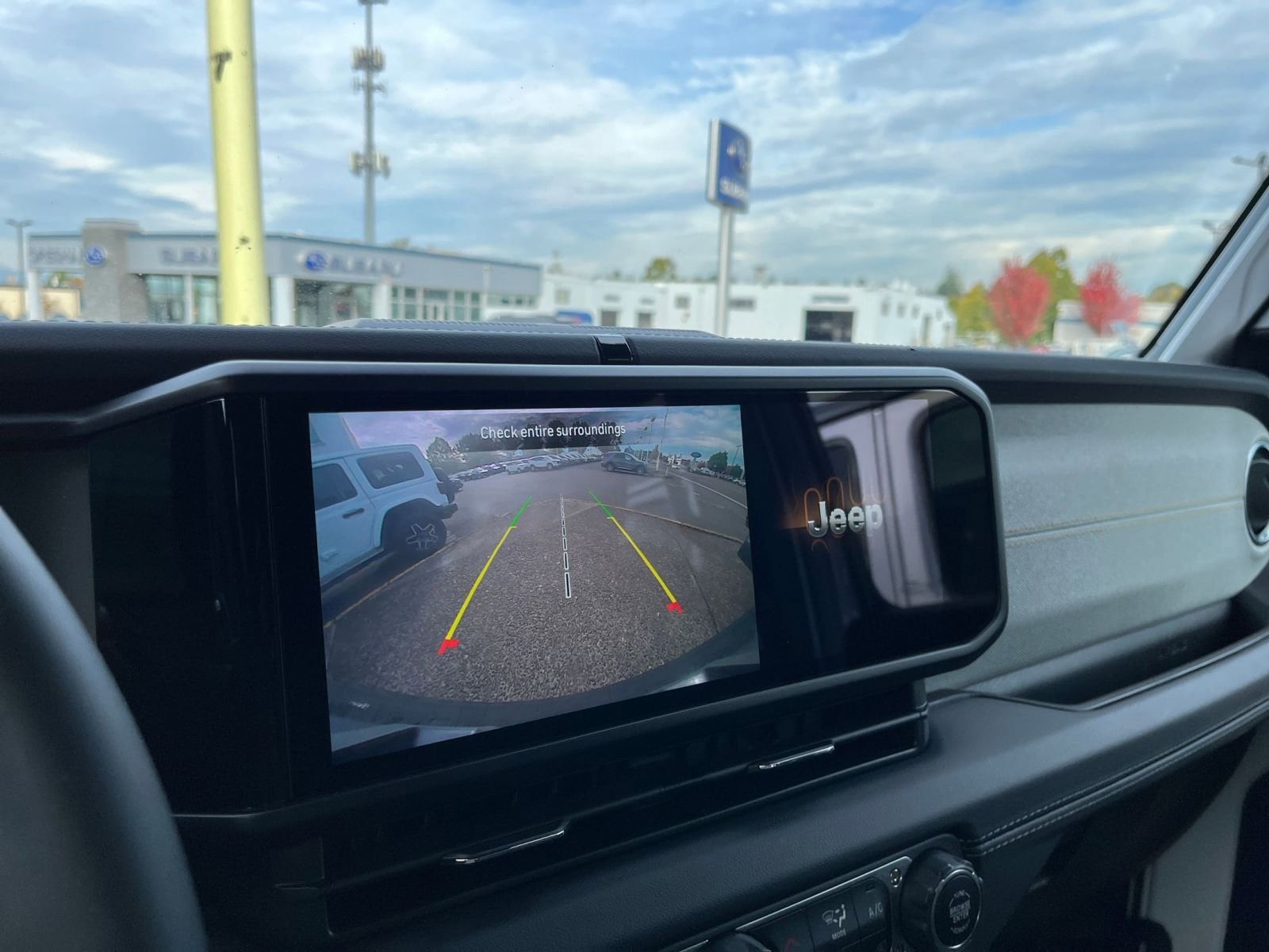 Thumbnail: 2025 Jeep Wrangler - 17