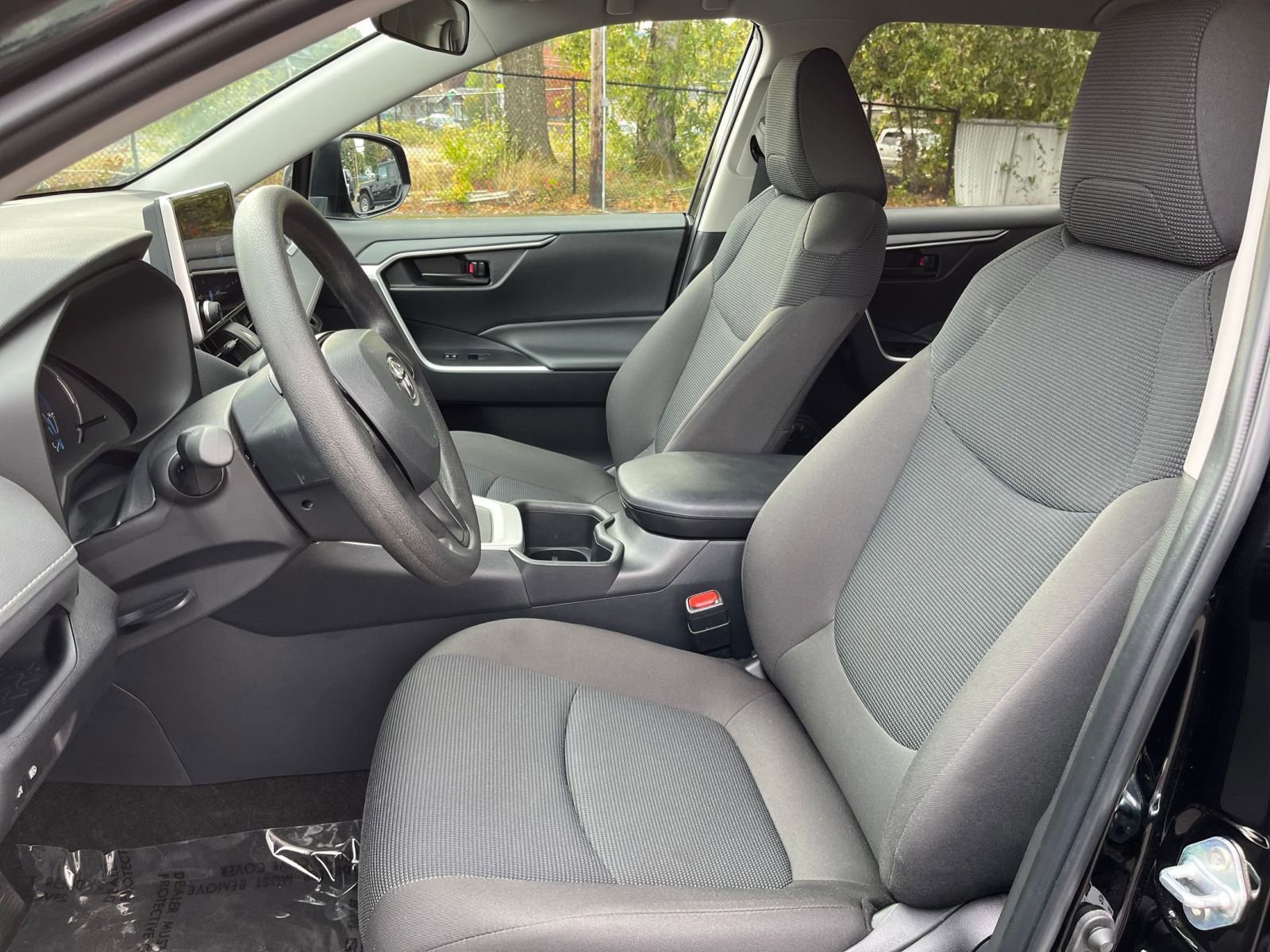 Thumbnail: 2025 Toyota RAV4 - 35