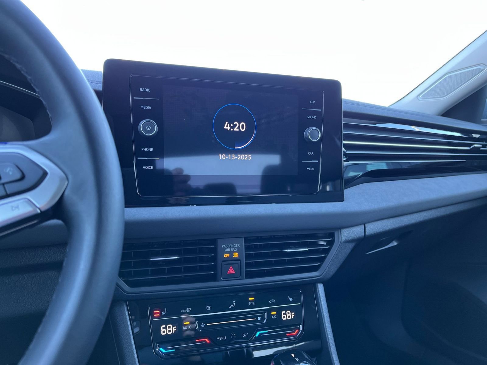 Thumbnail: 2025 Volkswagen Jetta - 21