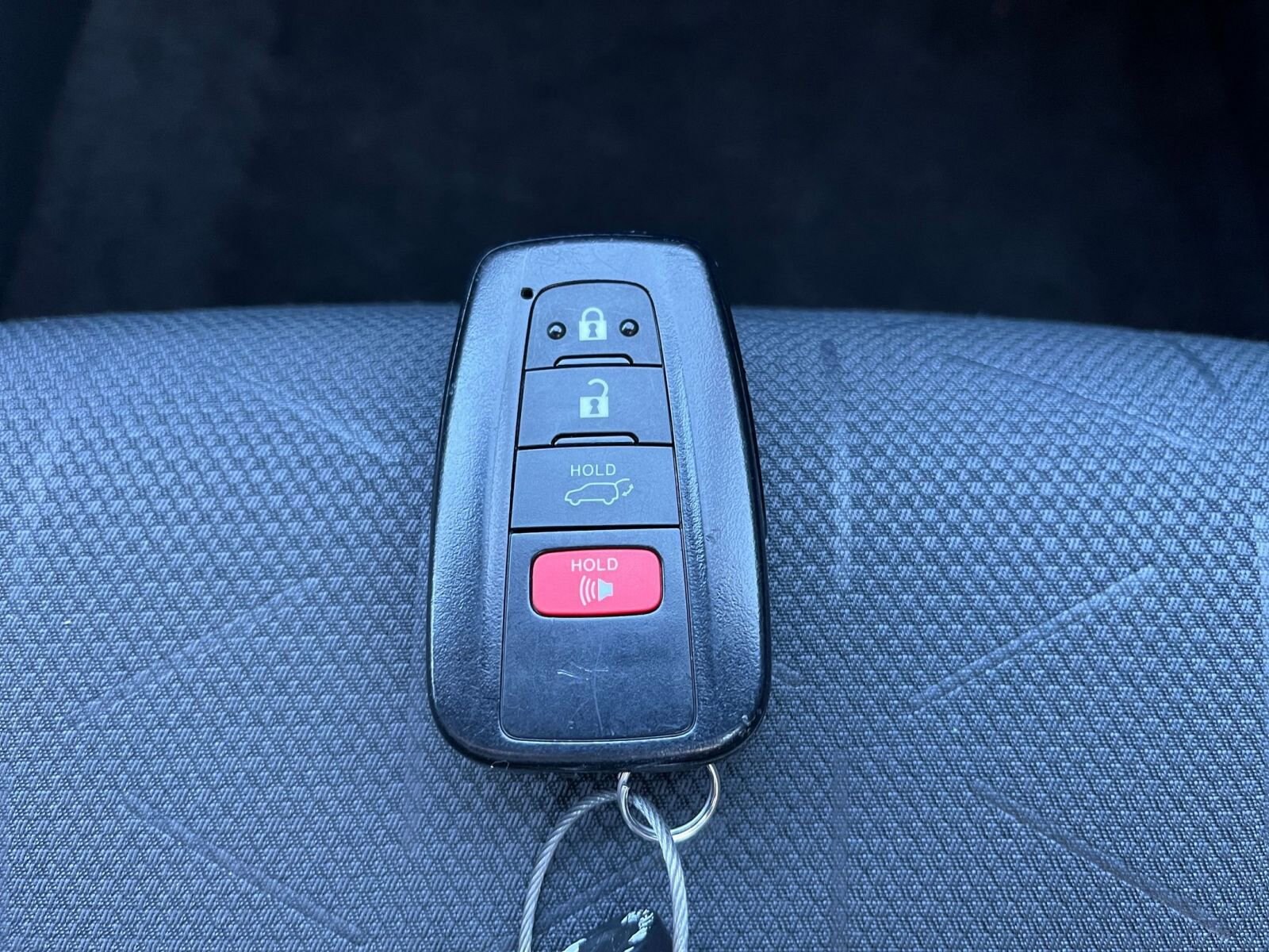 Thumbnail: 2025 Toyota RAV4 - 23