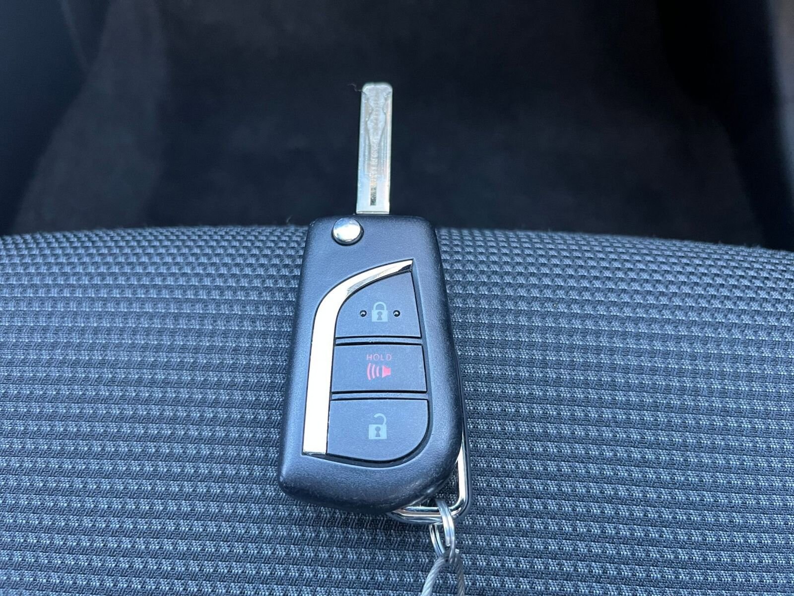 Thumbnail: 2025 Toyota RAV4 - 22