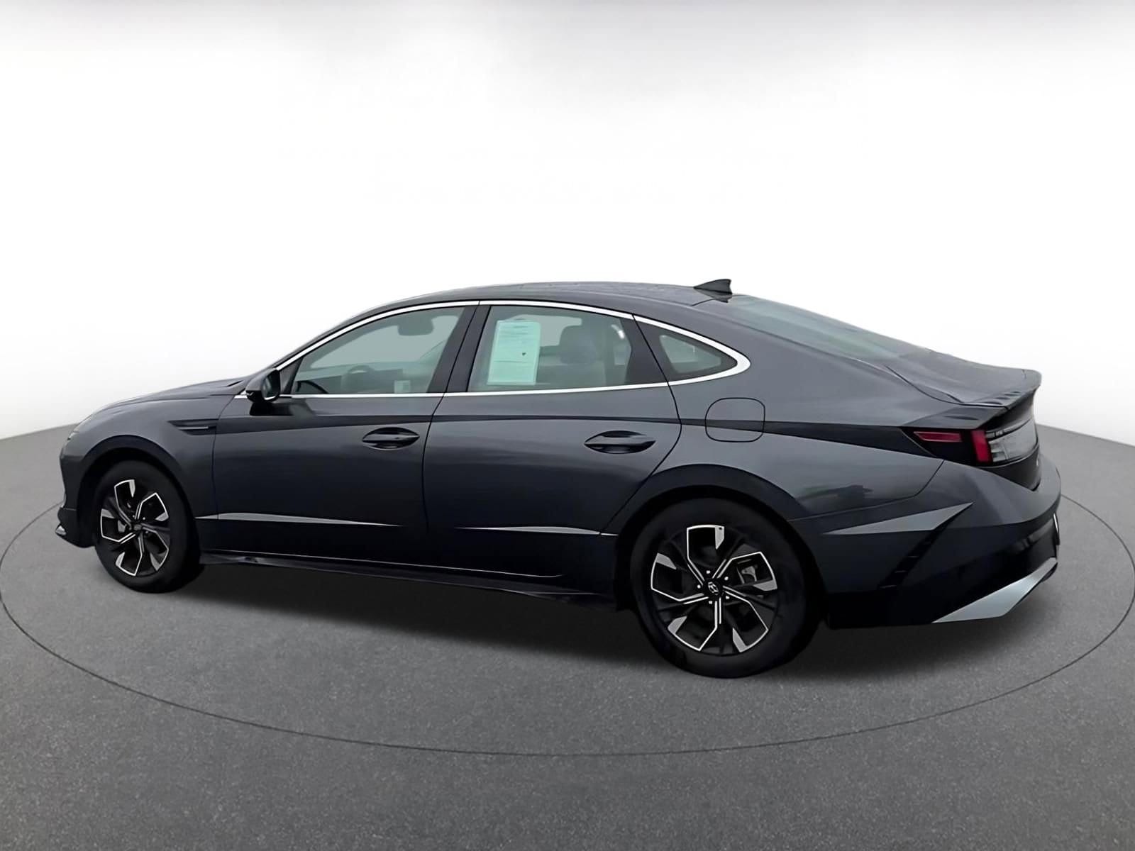 Thumbnail: 2025 Hyundai Sonata - 16