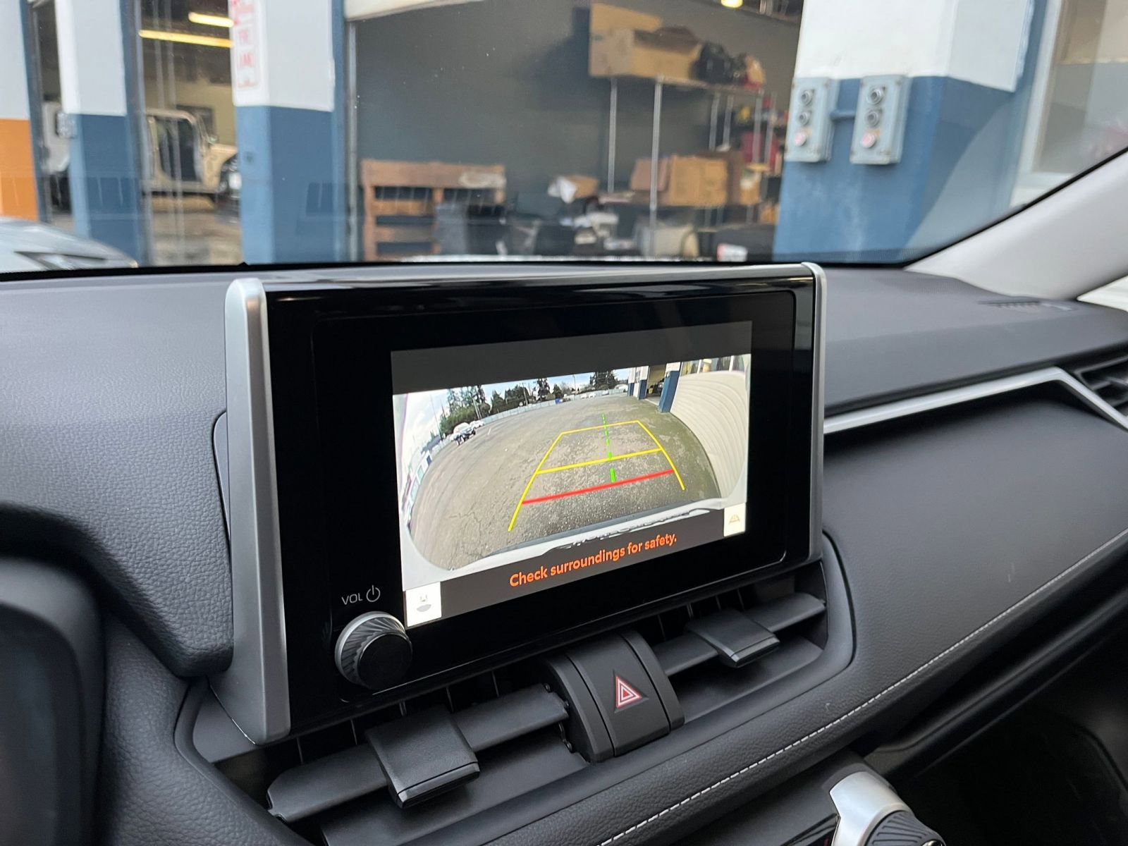 Thumbnail: 2025 Toyota RAV4 - 18