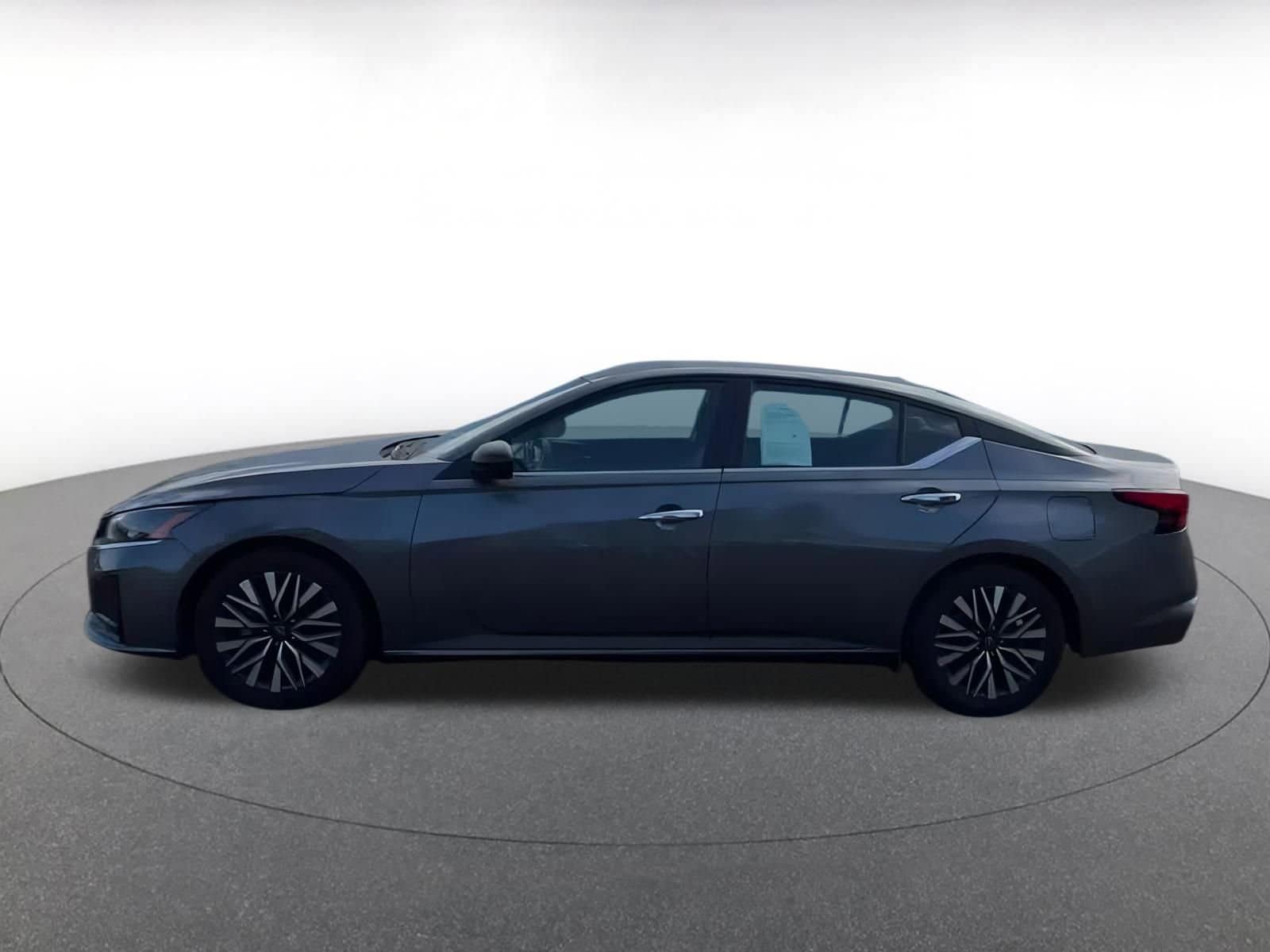Thumbnail: 2024 Nissan Altima - 9