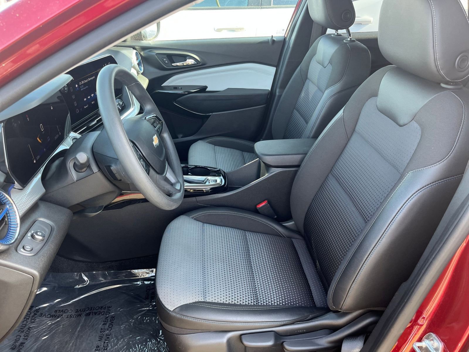 Thumbnail: 2025 Chevrolet Trax - 35