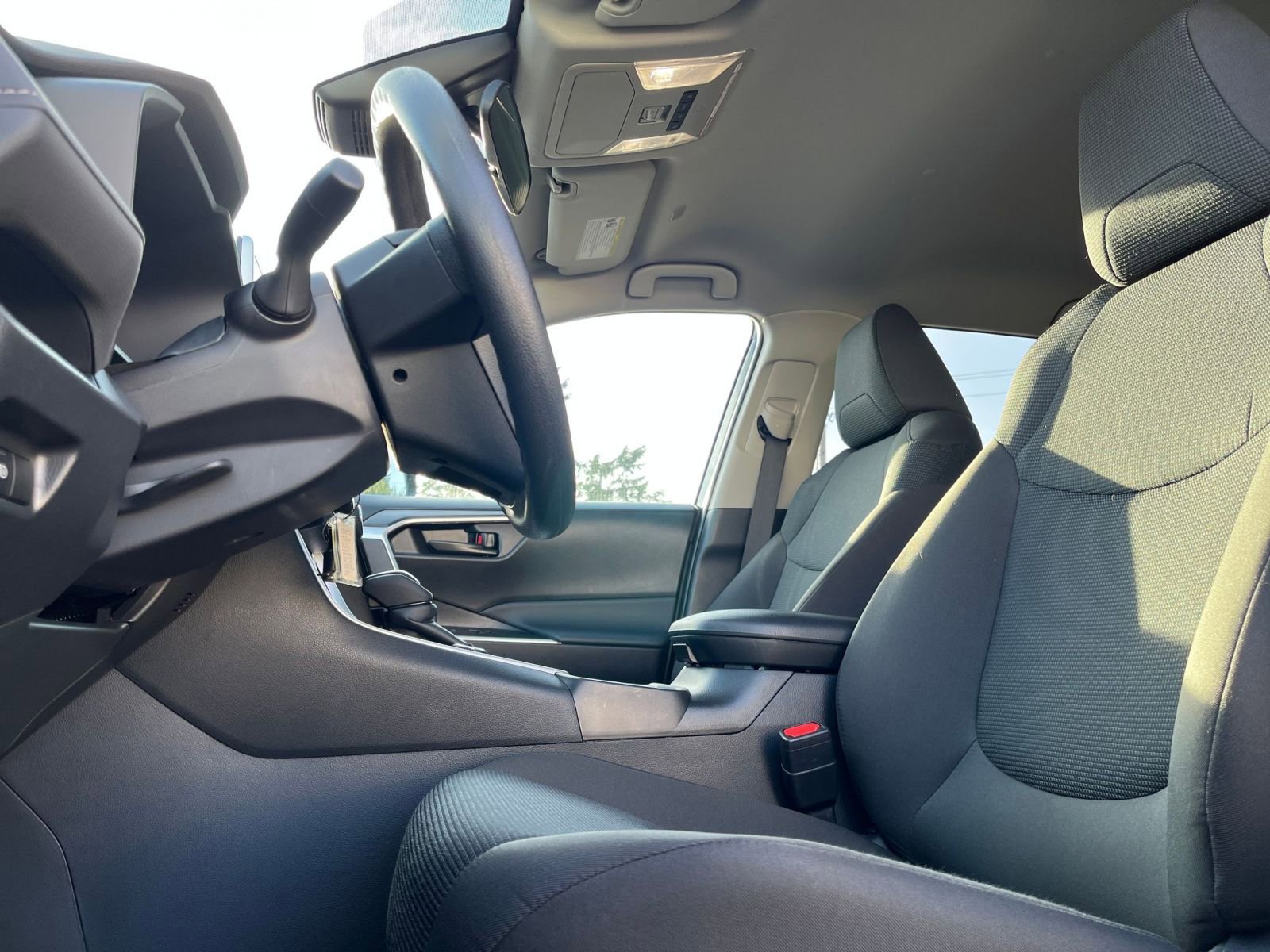 Thumbnail: 2025 Toyota RAV4 - 25