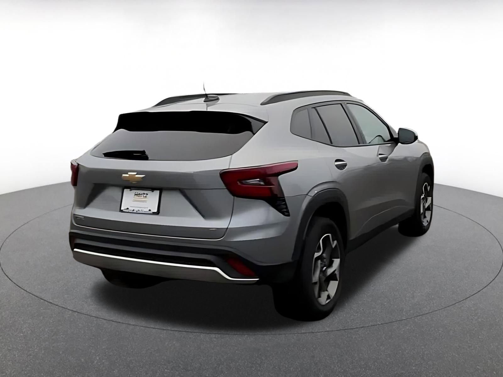 Thumbnail: 2025 Chevrolet Trax - 14