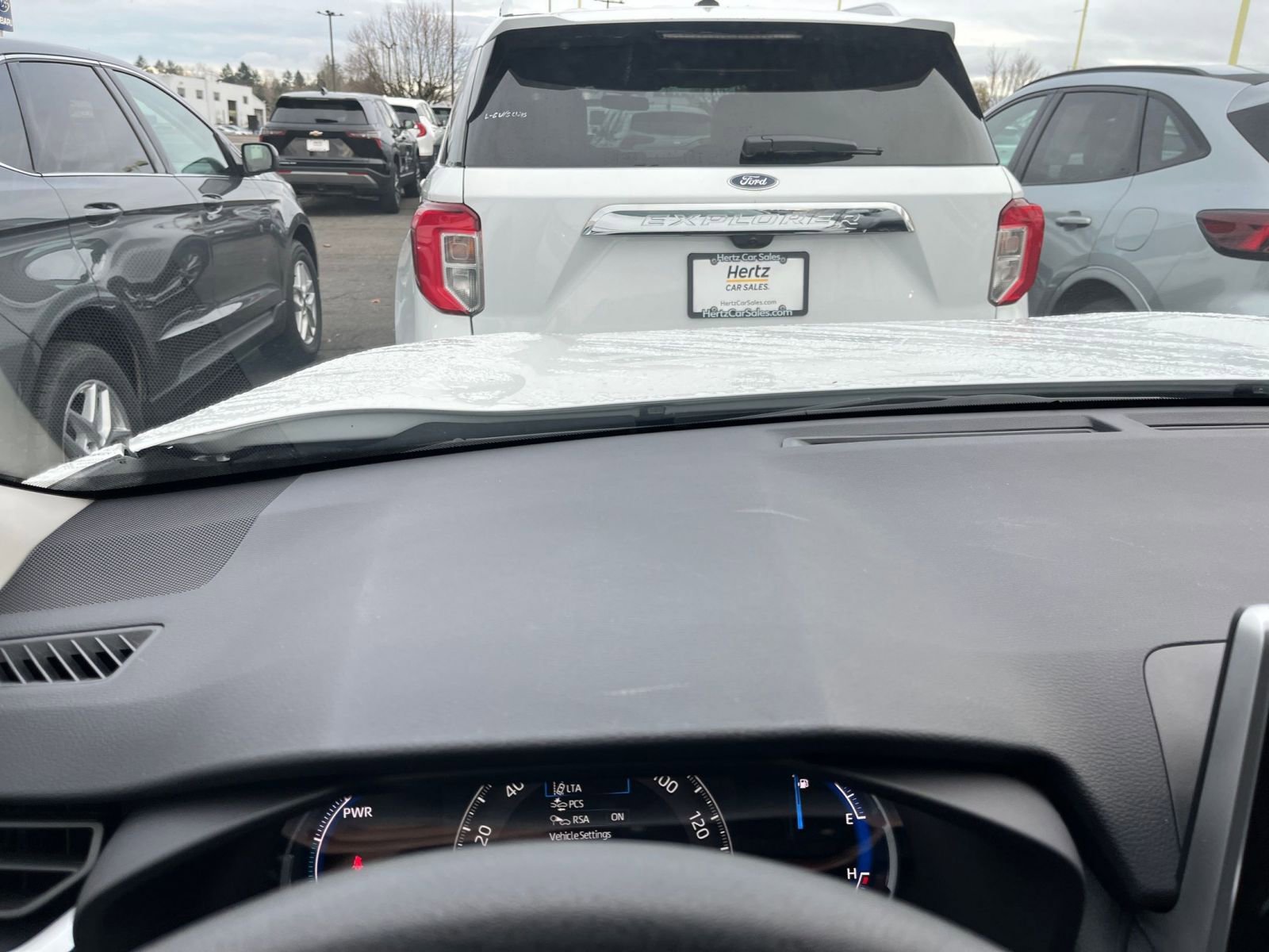 Thumbnail: 2025 Toyota RAV4 - 33