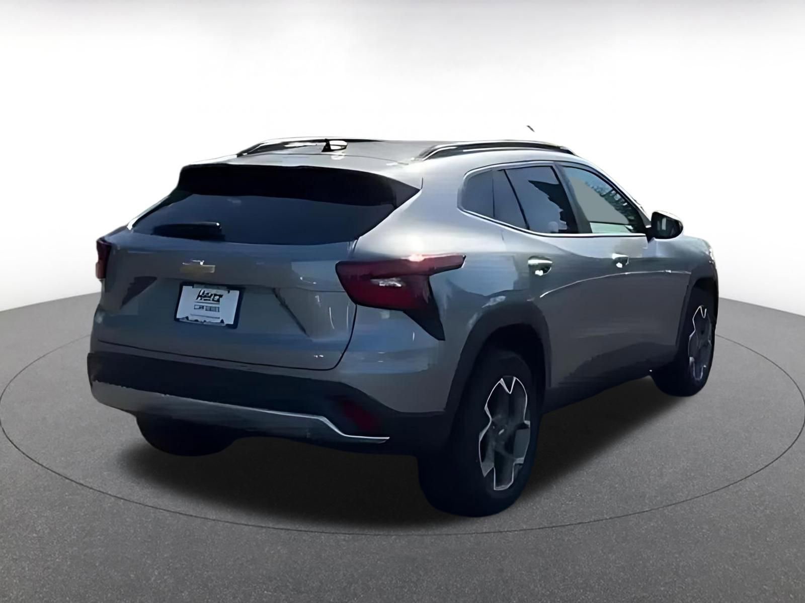 Thumbnail: 2025 Chevrolet Trax - 12