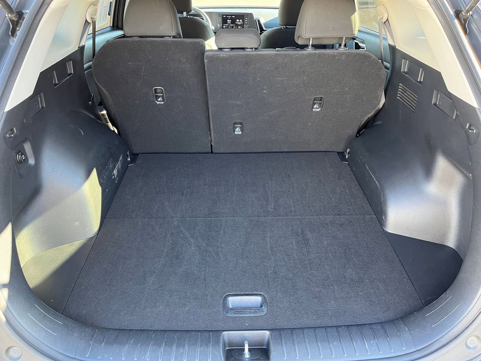 Thumbnail: 2025 Kia Sportage - 31