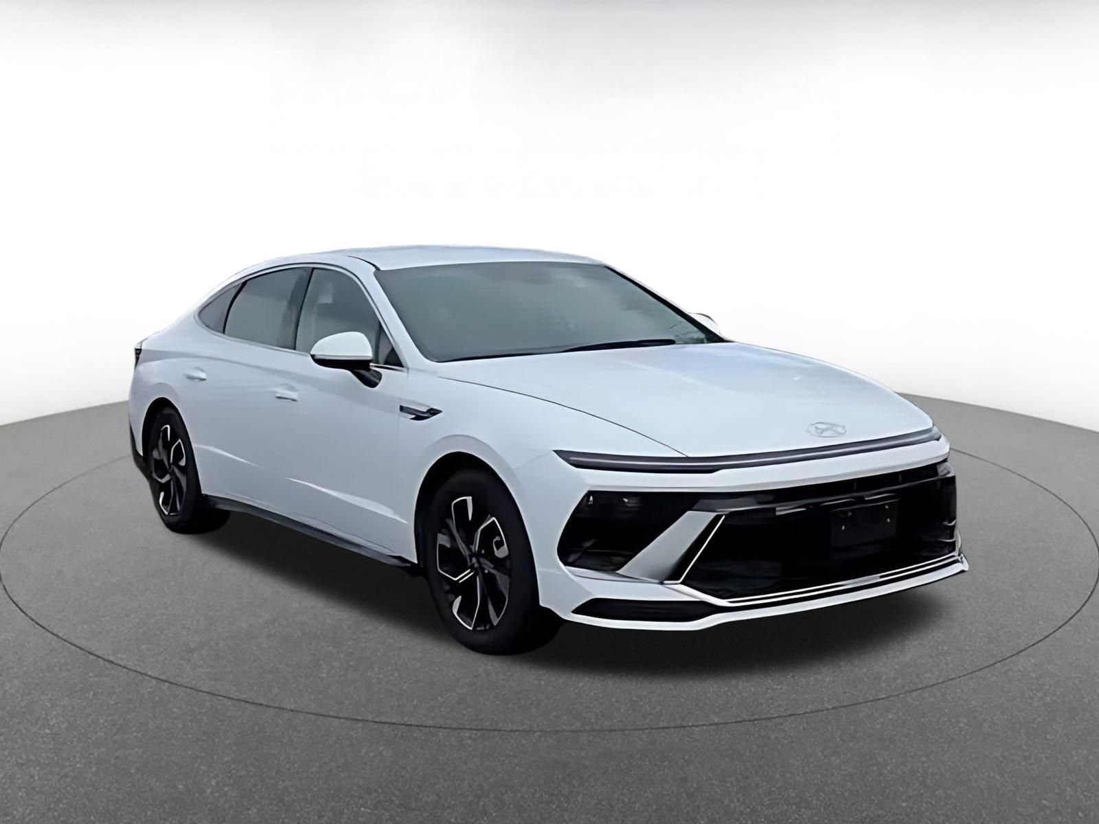 Thumbnail: 2025 Hyundai Sonata - 3