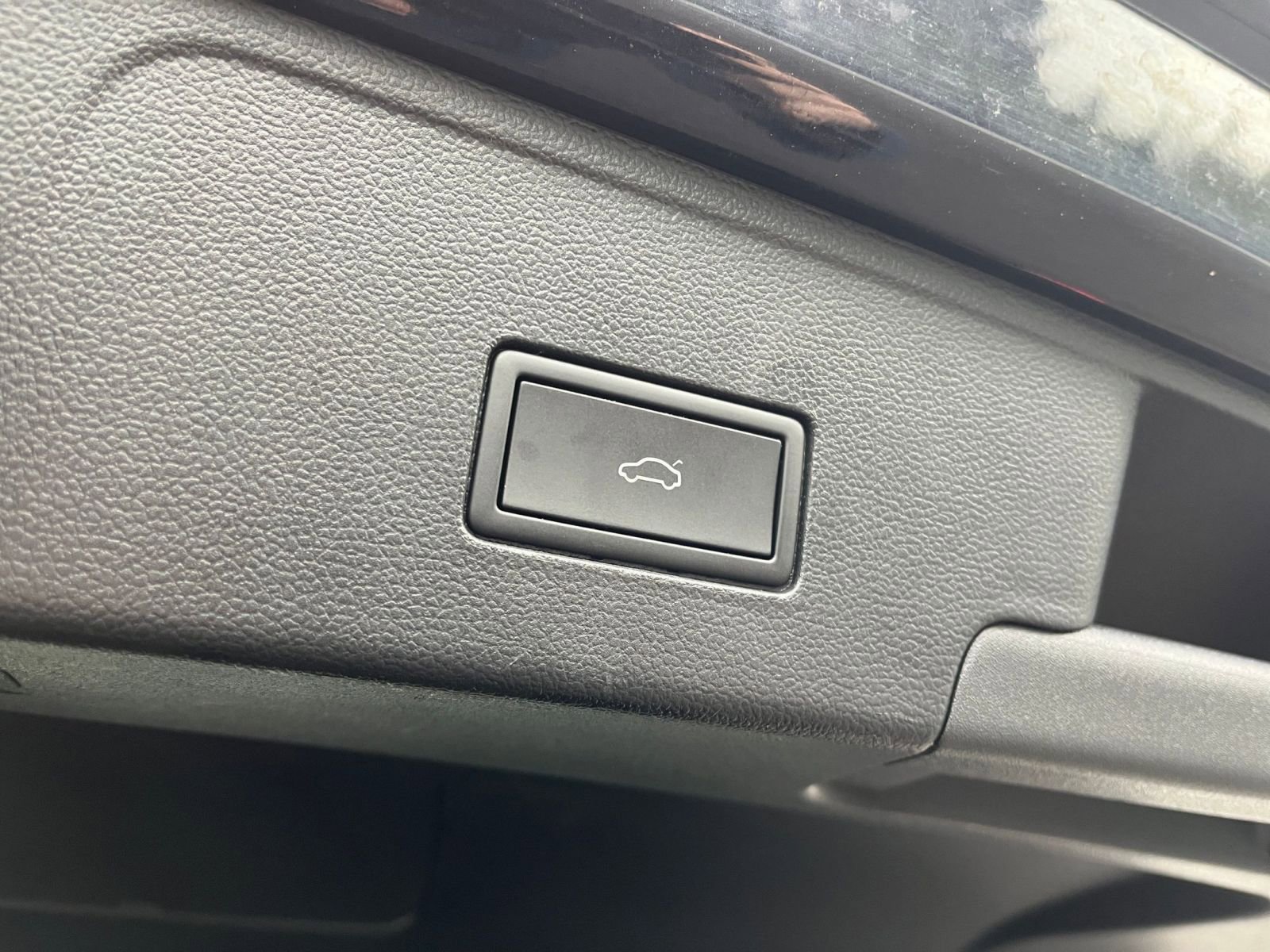 Thumbnail: 2025 Volkswagen Atlas - 24