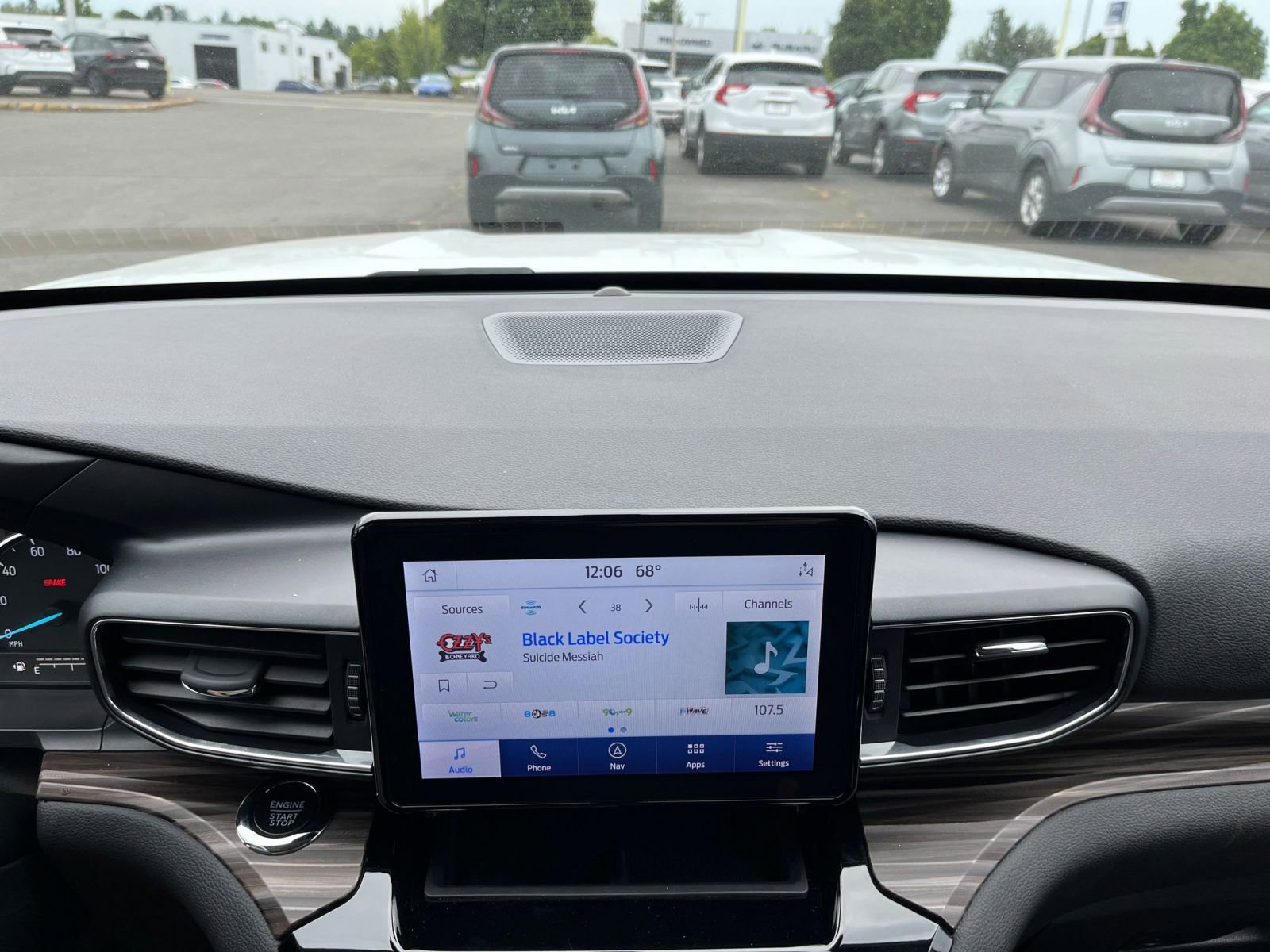 Thumbnail: 2023 Ford Explorer - 18