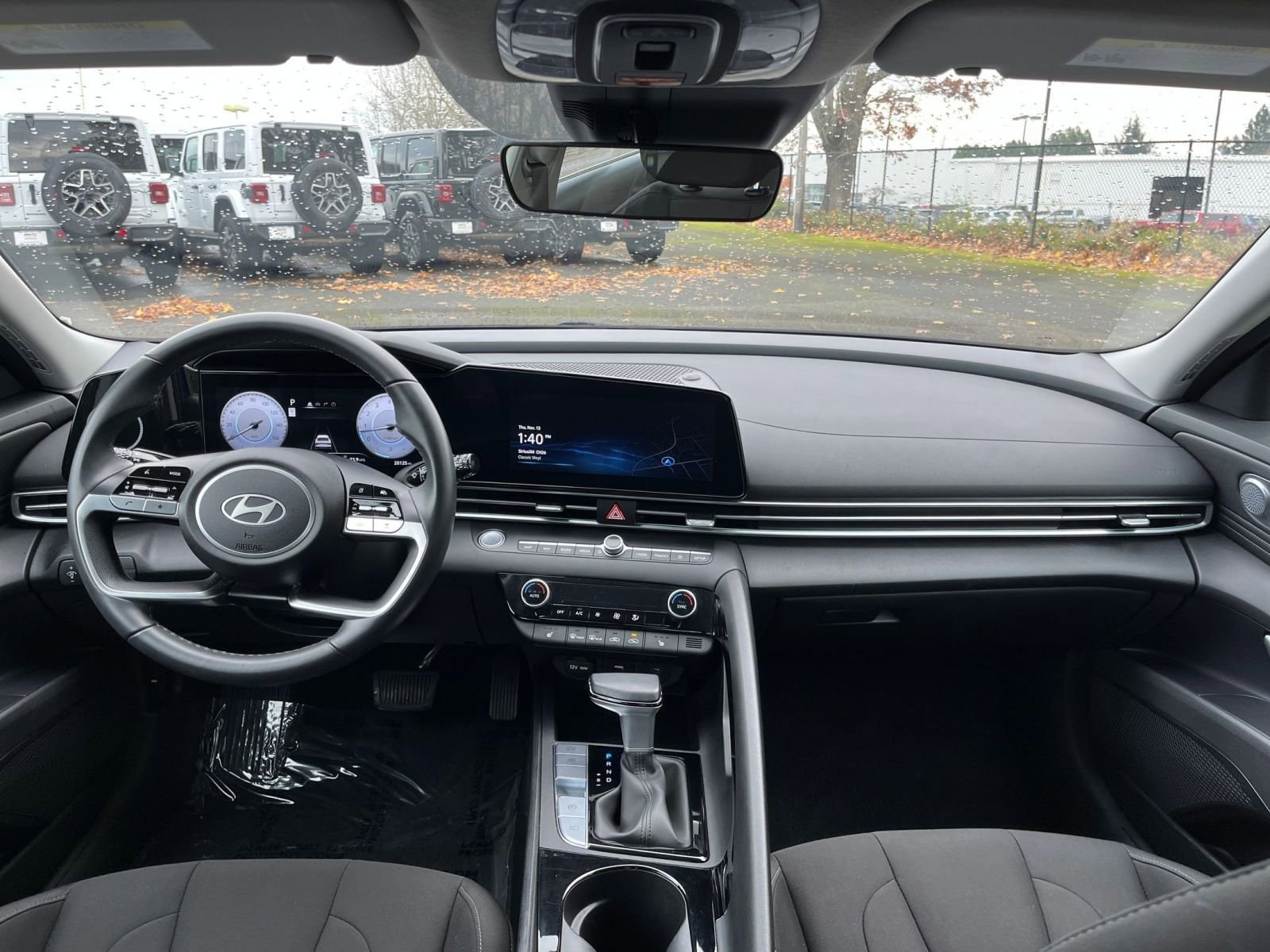 Thumbnail: 2025 Hyundai Elantra - 31