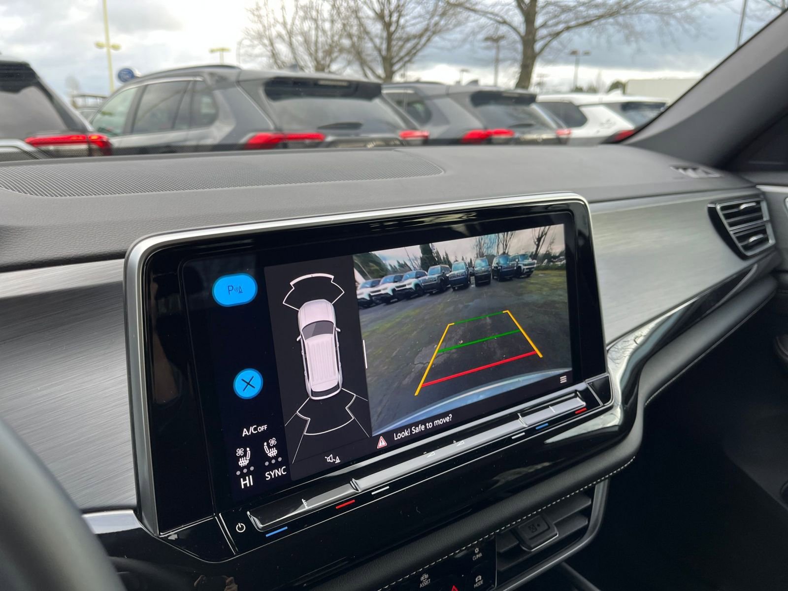 Thumbnail: 2025 Volkswagen Atlas - 17