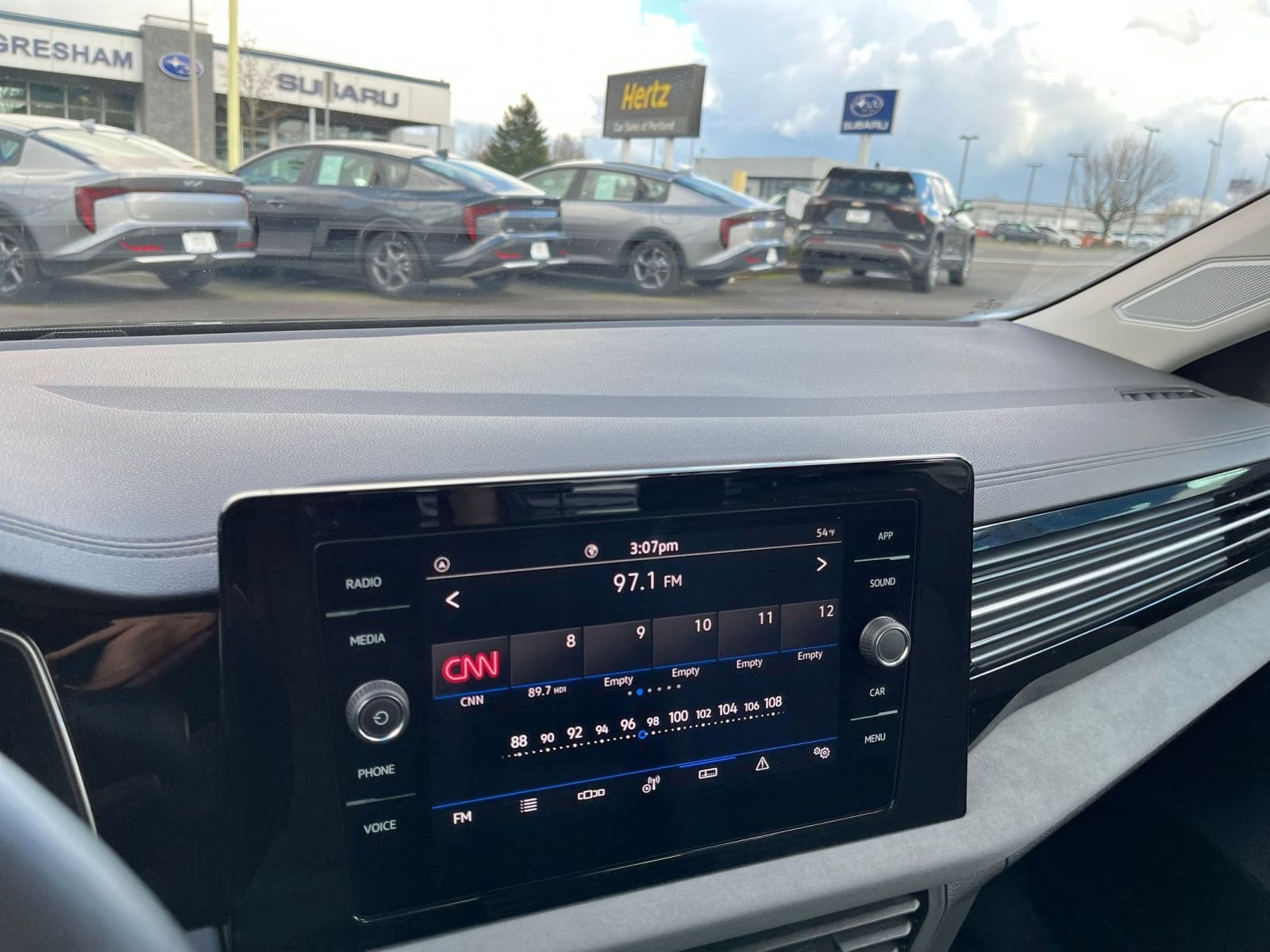 Thumbnail: 2025 Volkswagen Jetta - 17