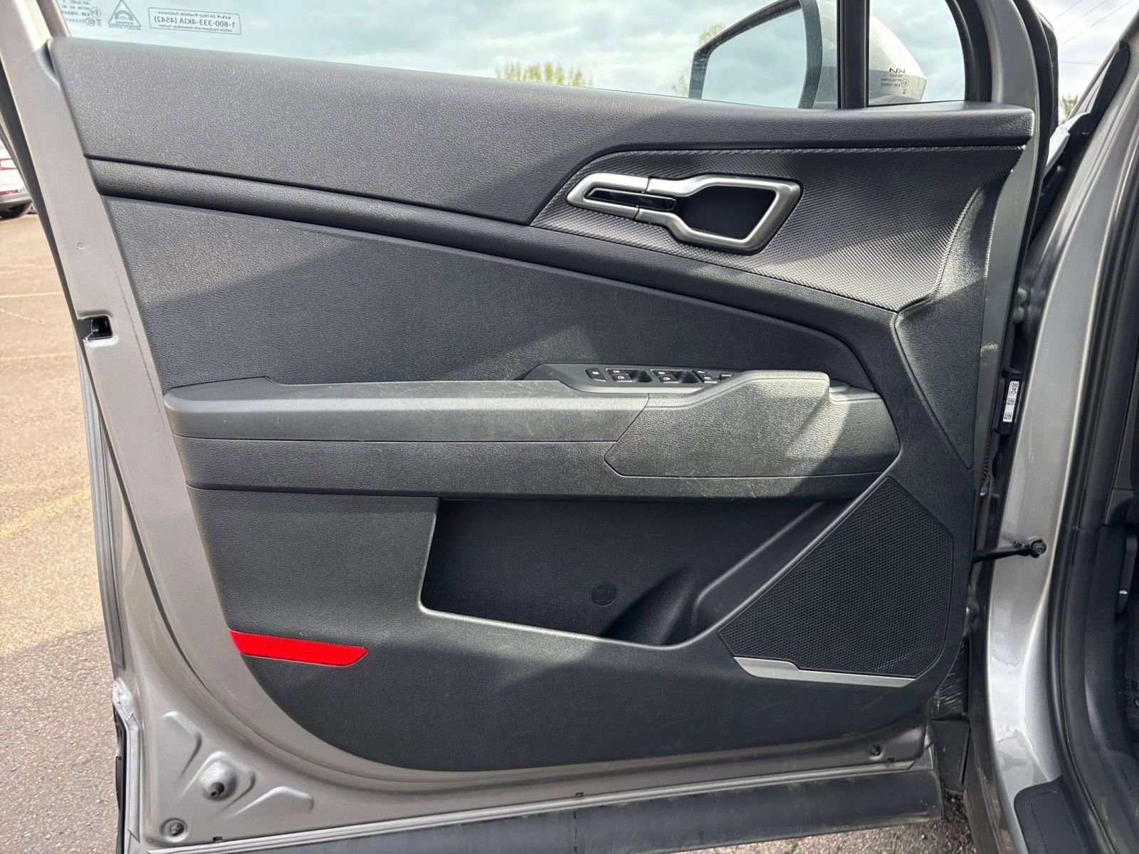 Thumbnail: 2025 Kia Sportage - 18