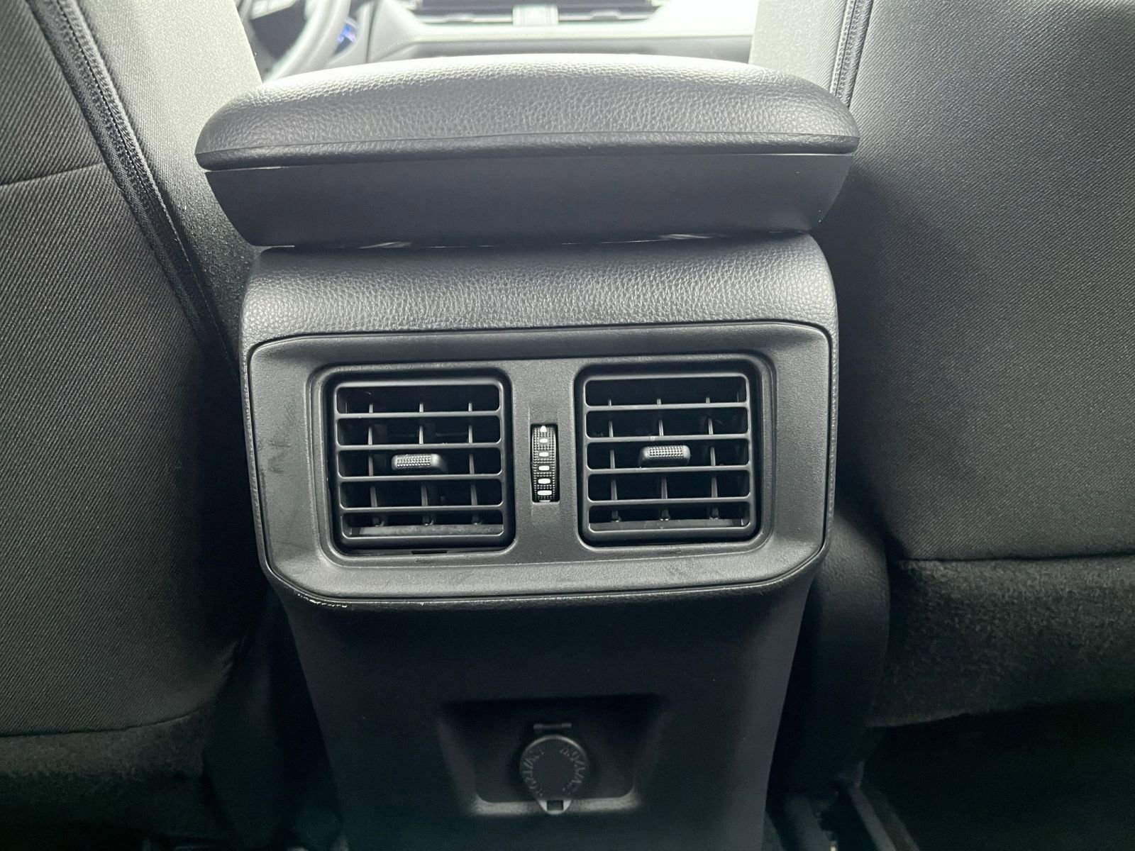 Thumbnail: 2025 Toyota RAV4 - 23