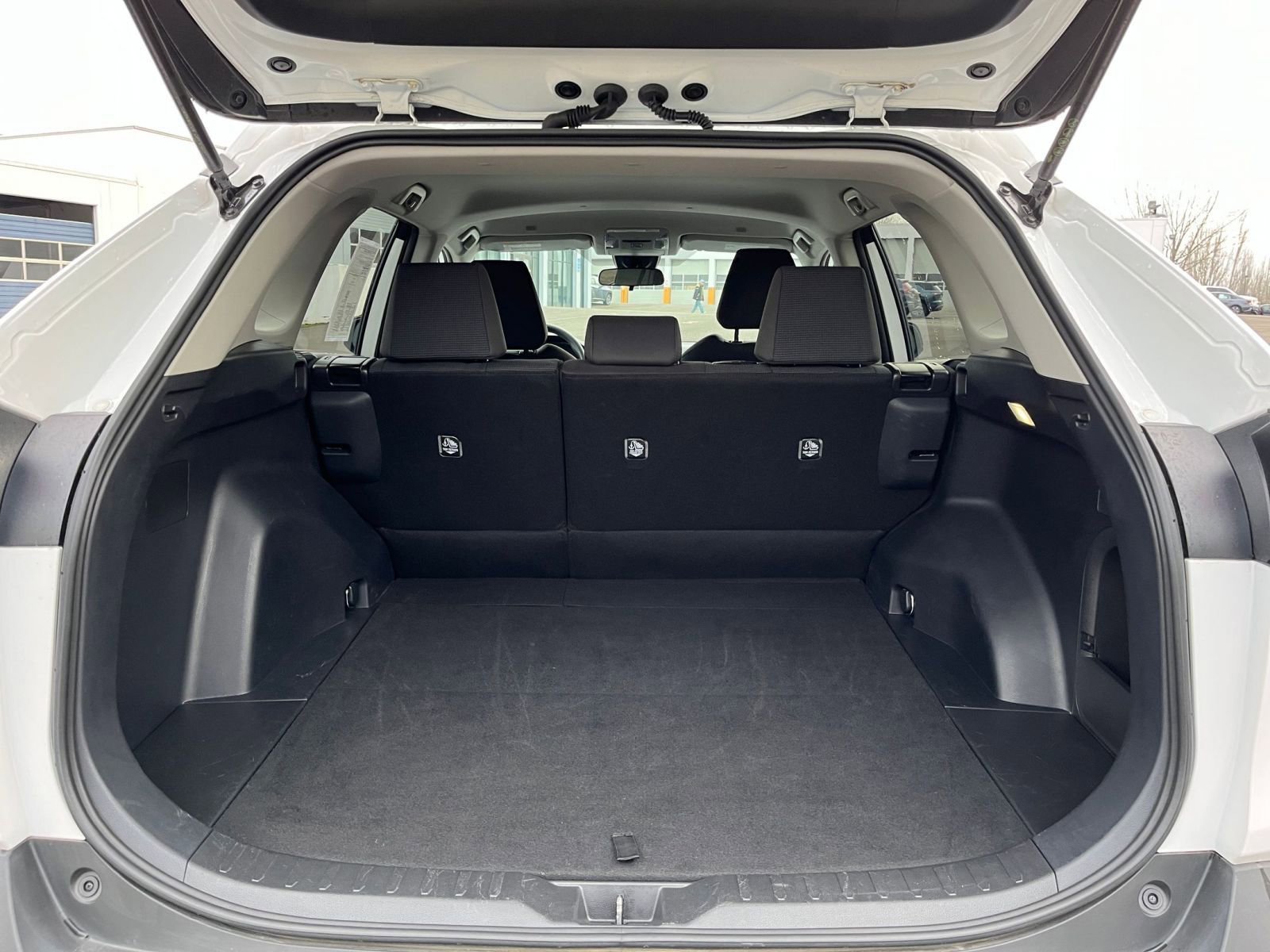 Thumbnail: 2025 Toyota RAV4 - 30