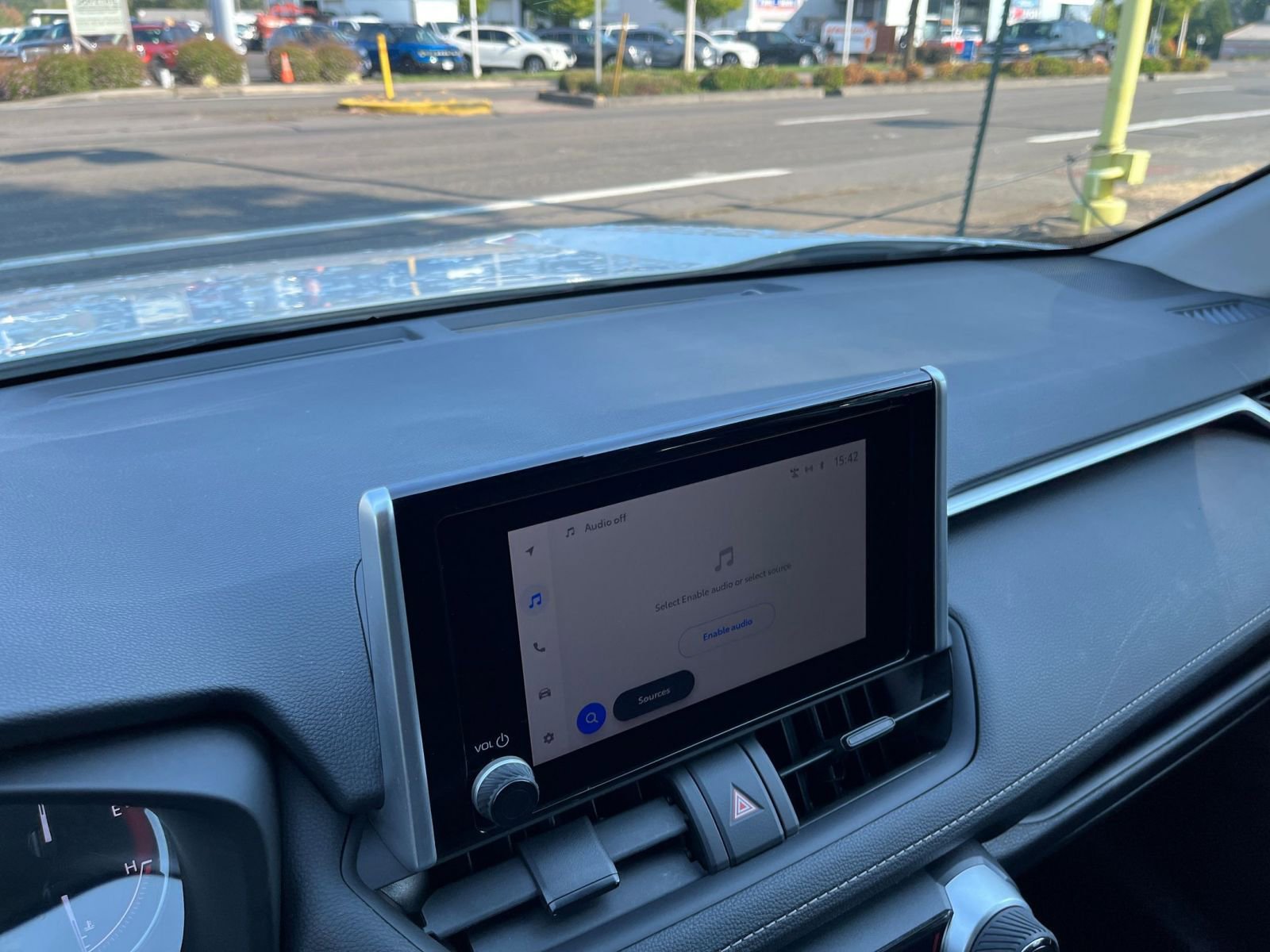 Thumbnail: 2024 Toyota RAV4 - 20