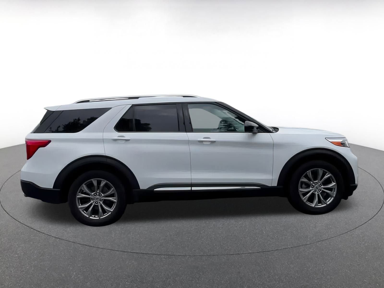 Thumbnail: 2023 Ford Explorer - 16