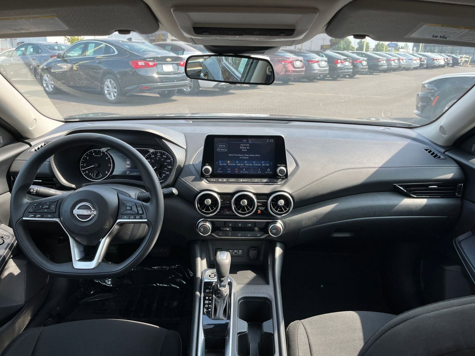 Thumbnail: 2024 Nissan Sentra - 31