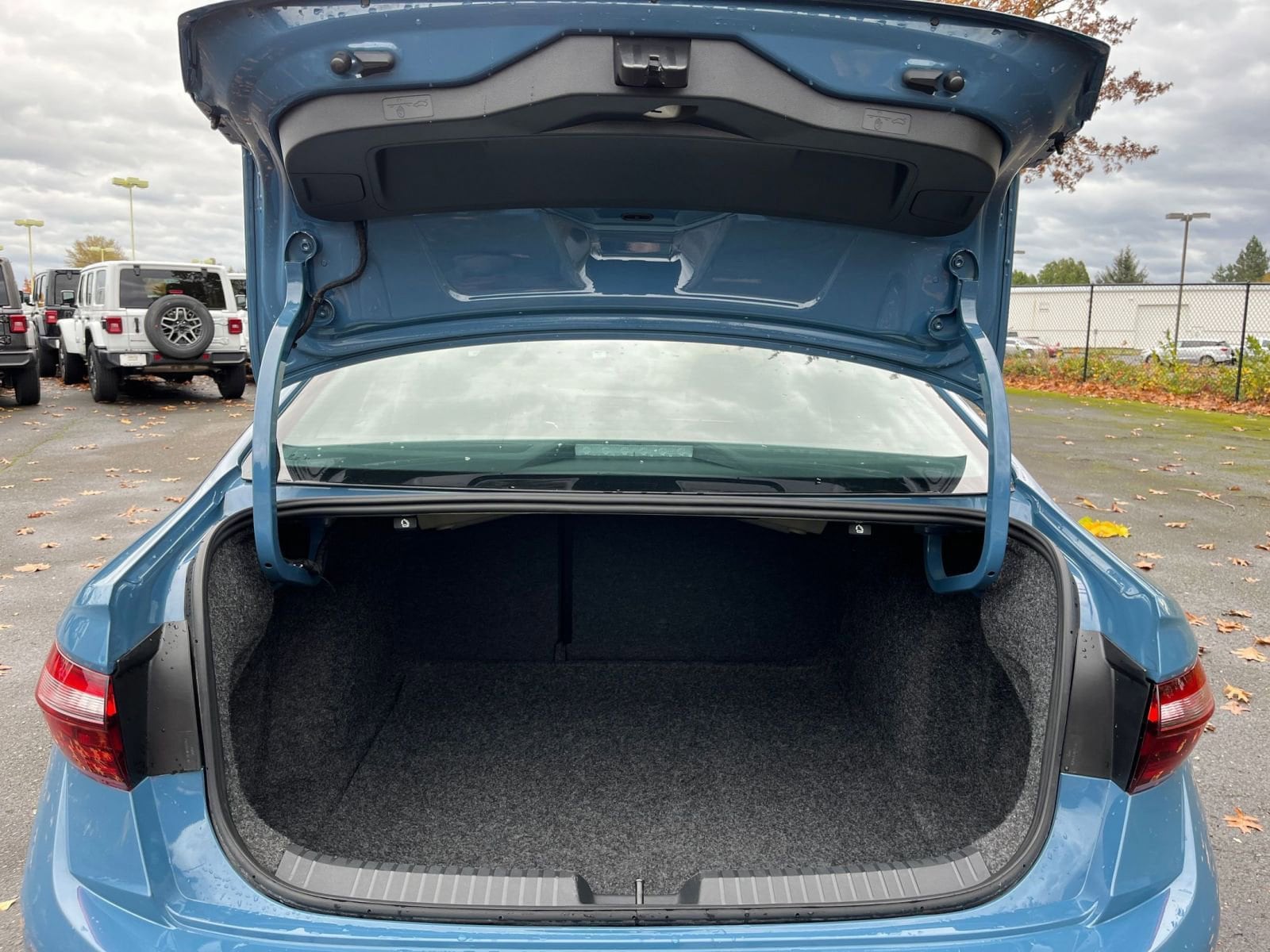 Thumbnail: 2025 Volkswagen Jetta - 30