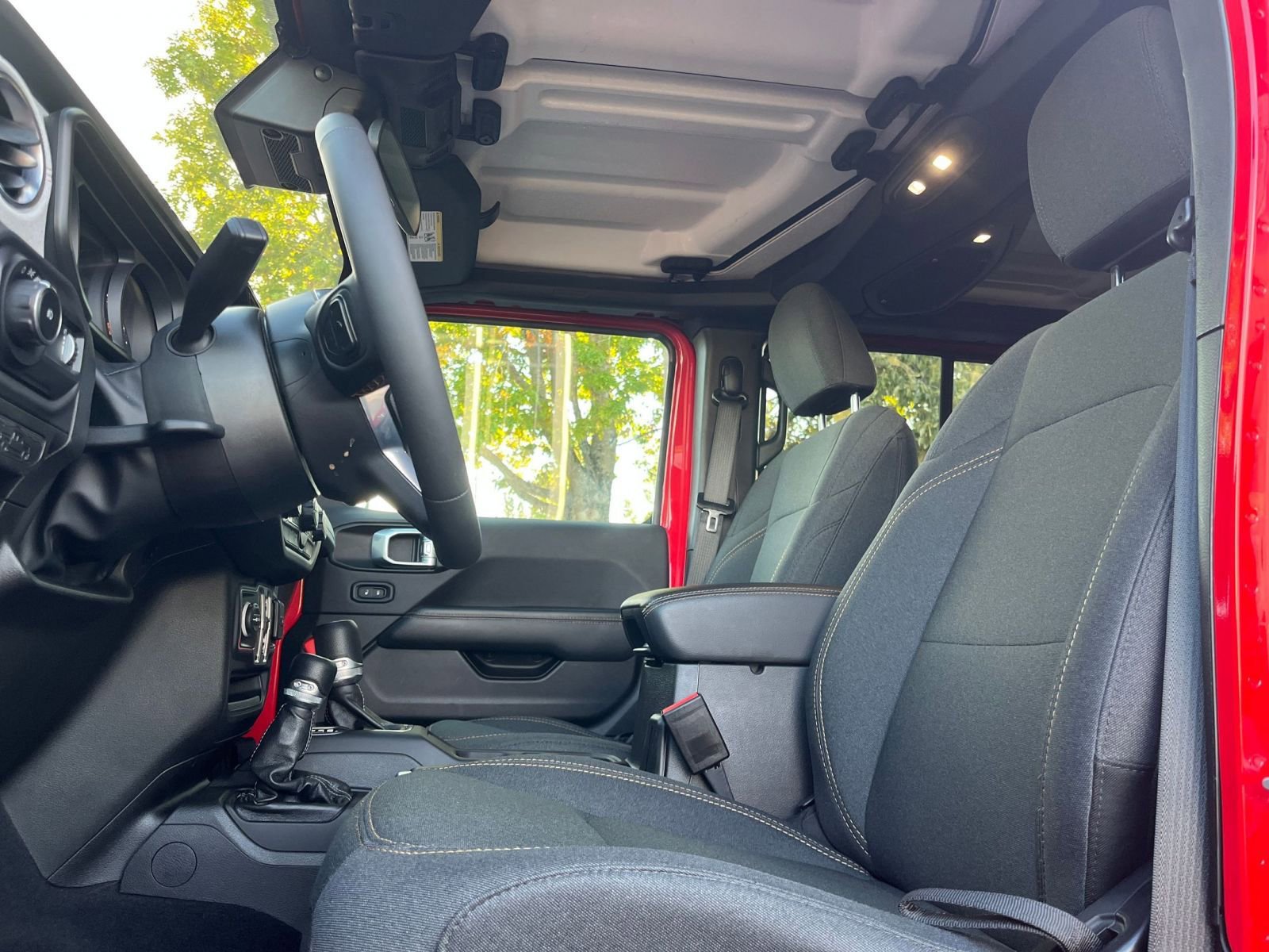 Thumbnail: 2025 Jeep Wrangler - 25