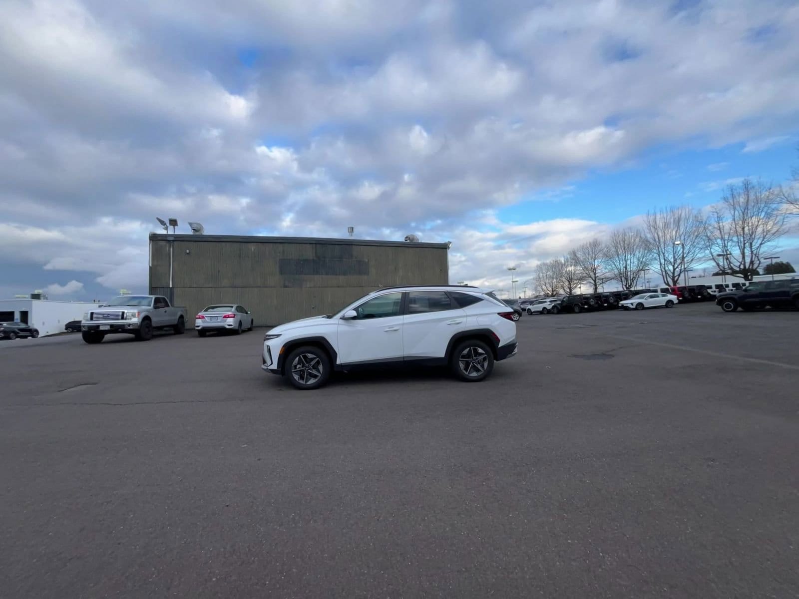 Thumbnail: 2025 Hyundai Tucson - 16